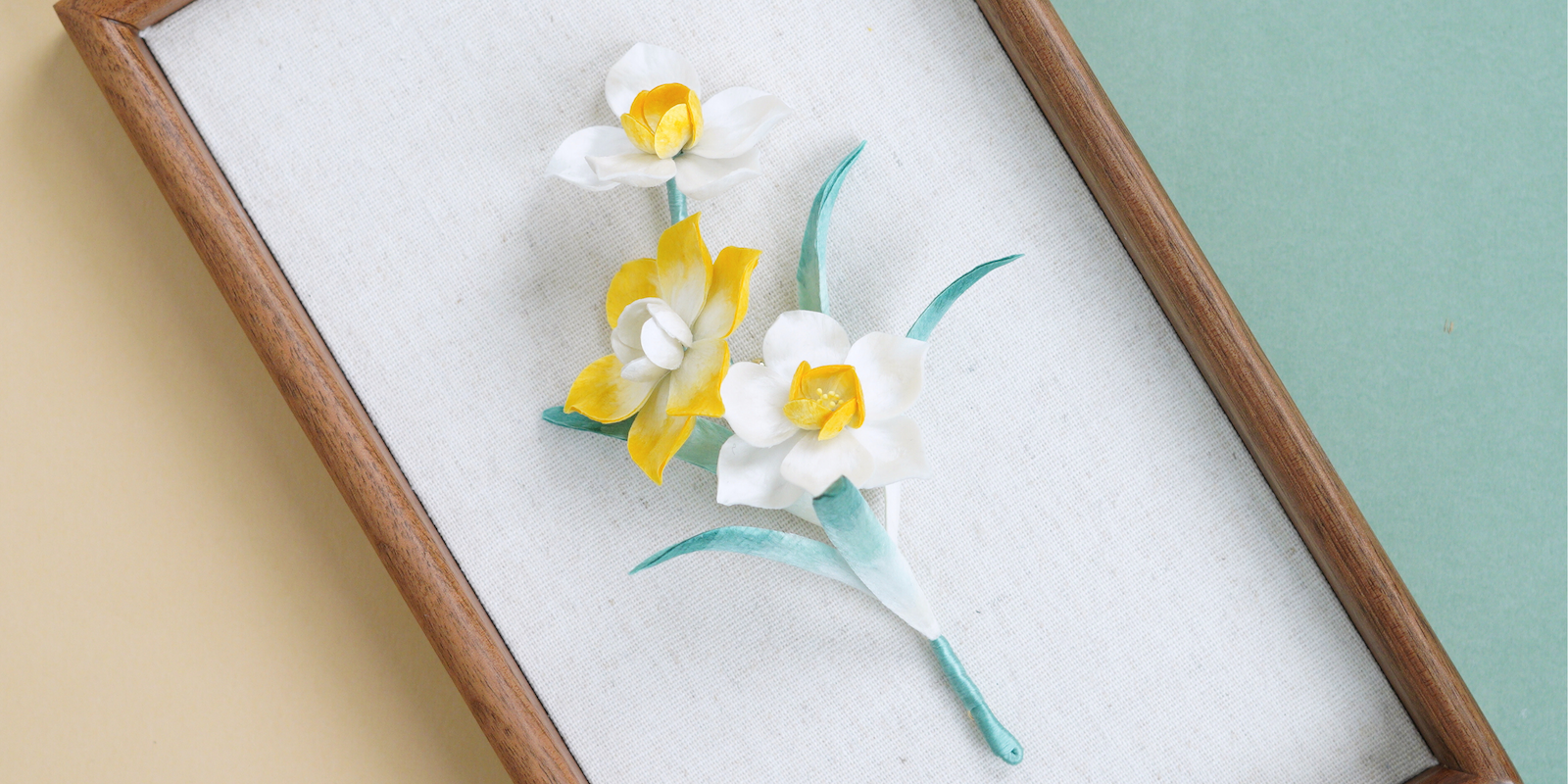Ronghua Tutorial: How to Make Daffodil Brooch