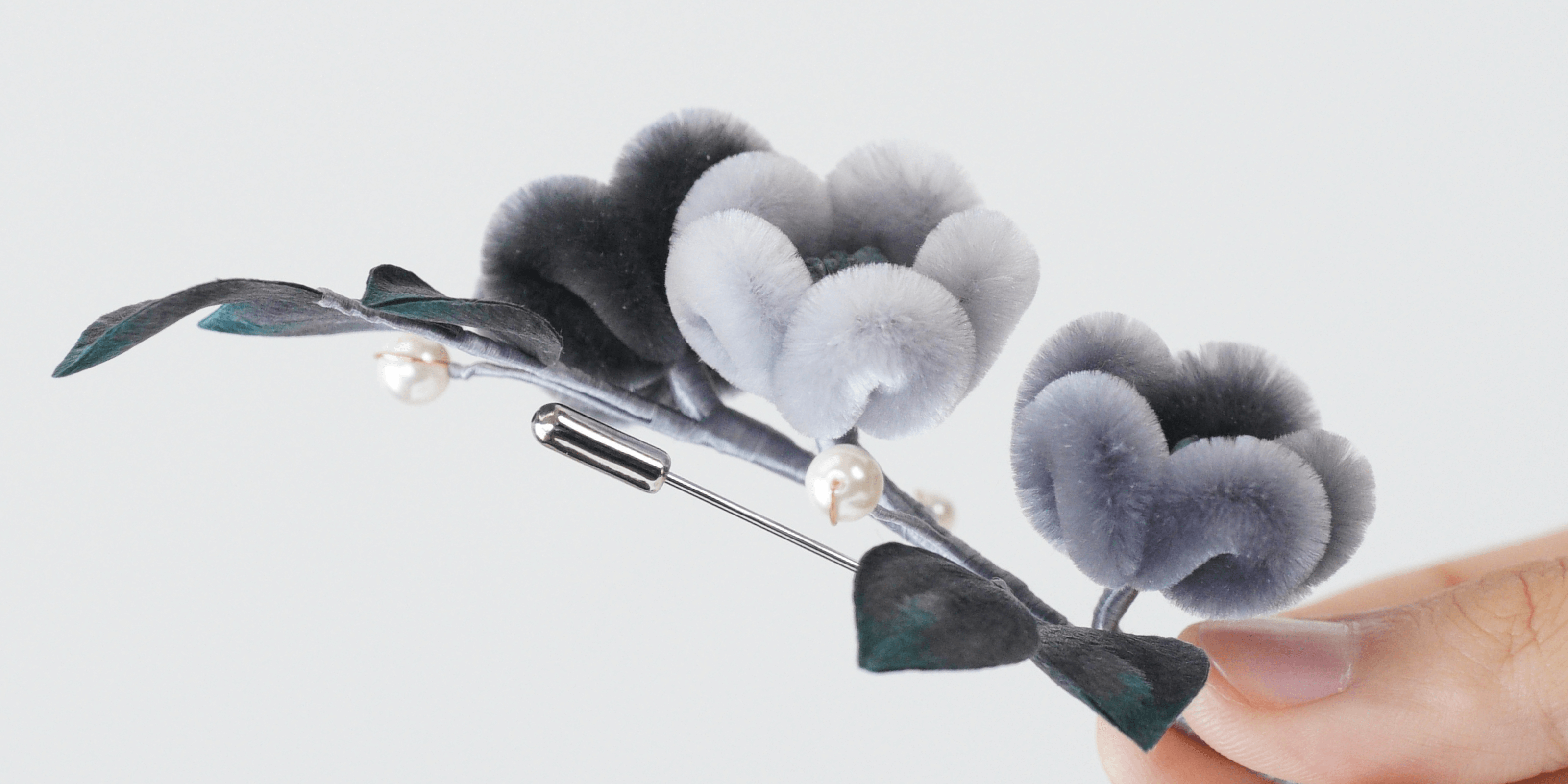 Ronghua Tutorial: How to Make Daybreak Bloom Brooch