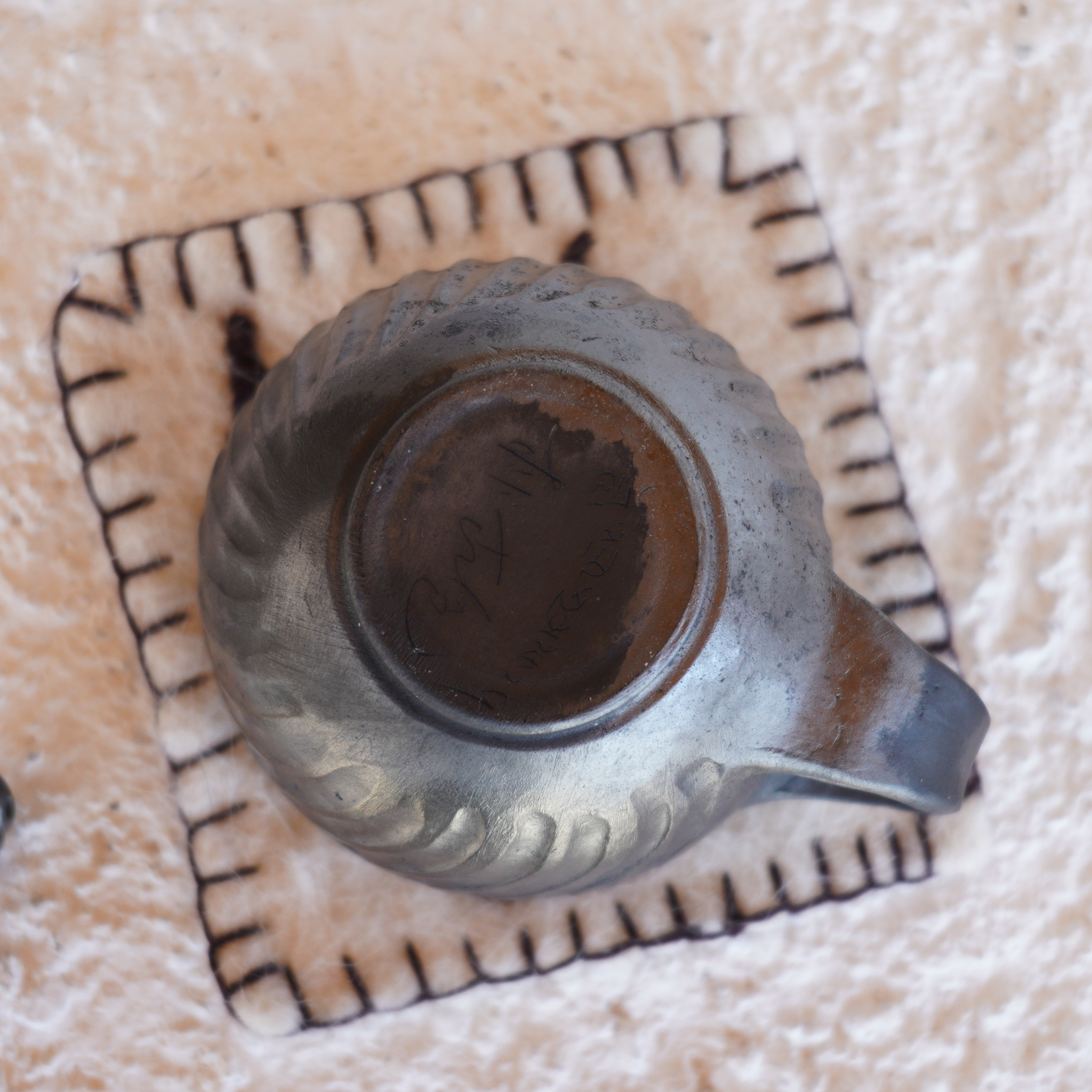 Black Pottery | Satchel sip