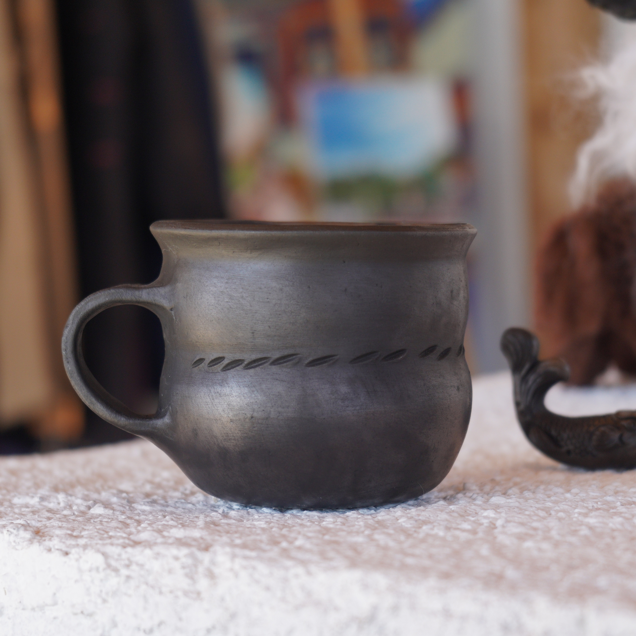 Black Pottery | Satchel sip