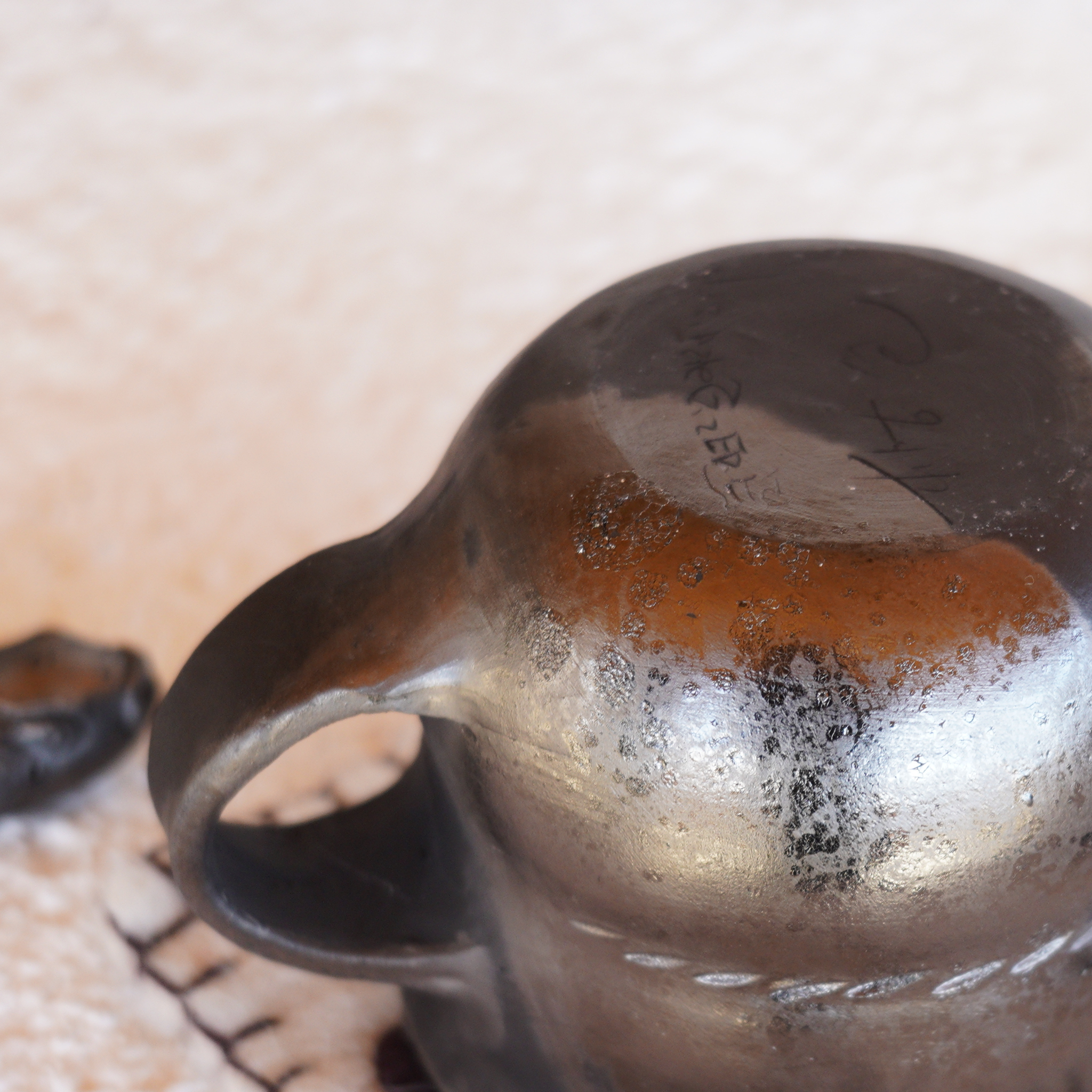 Black Pottery | Satchel sip