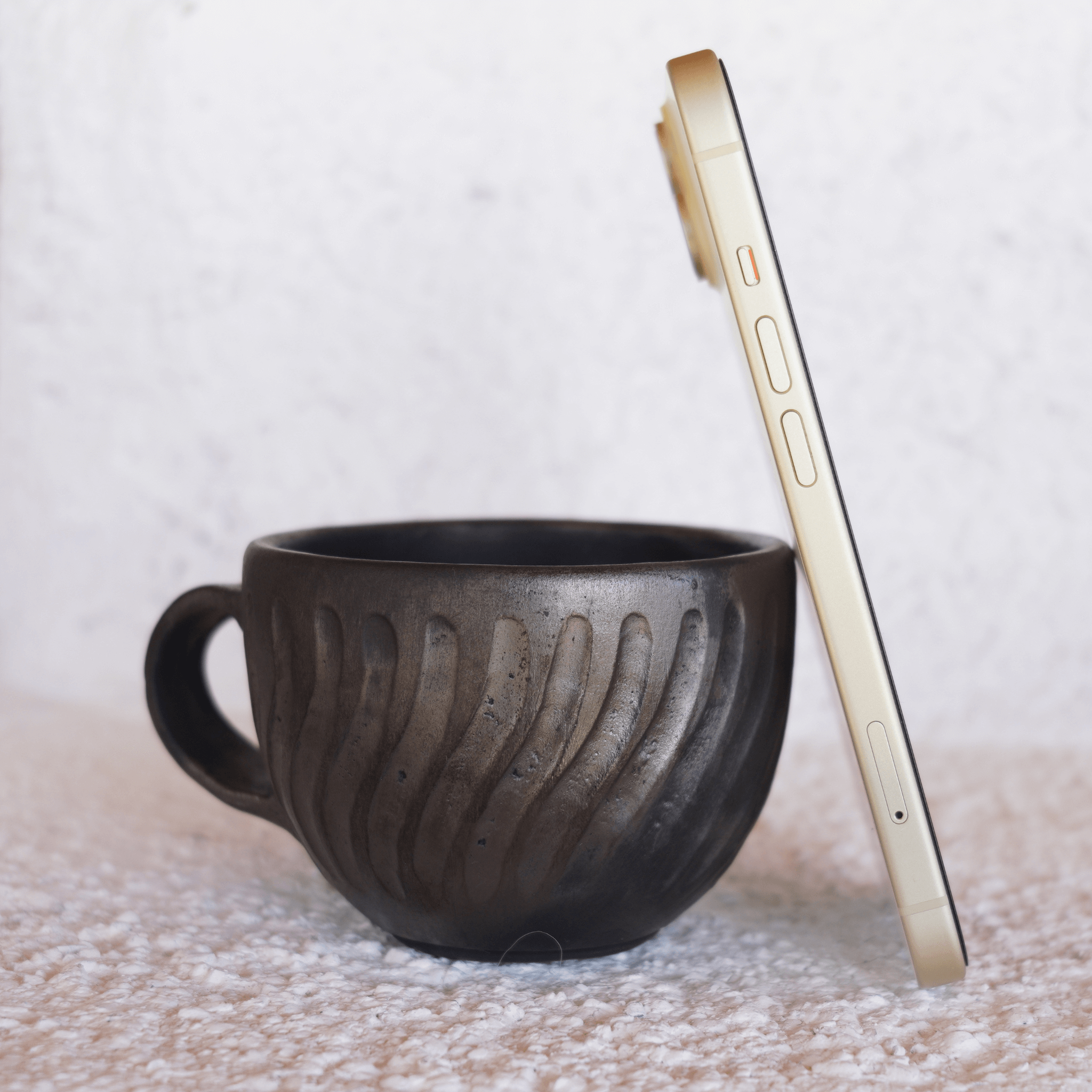 Black Pottery | Wave