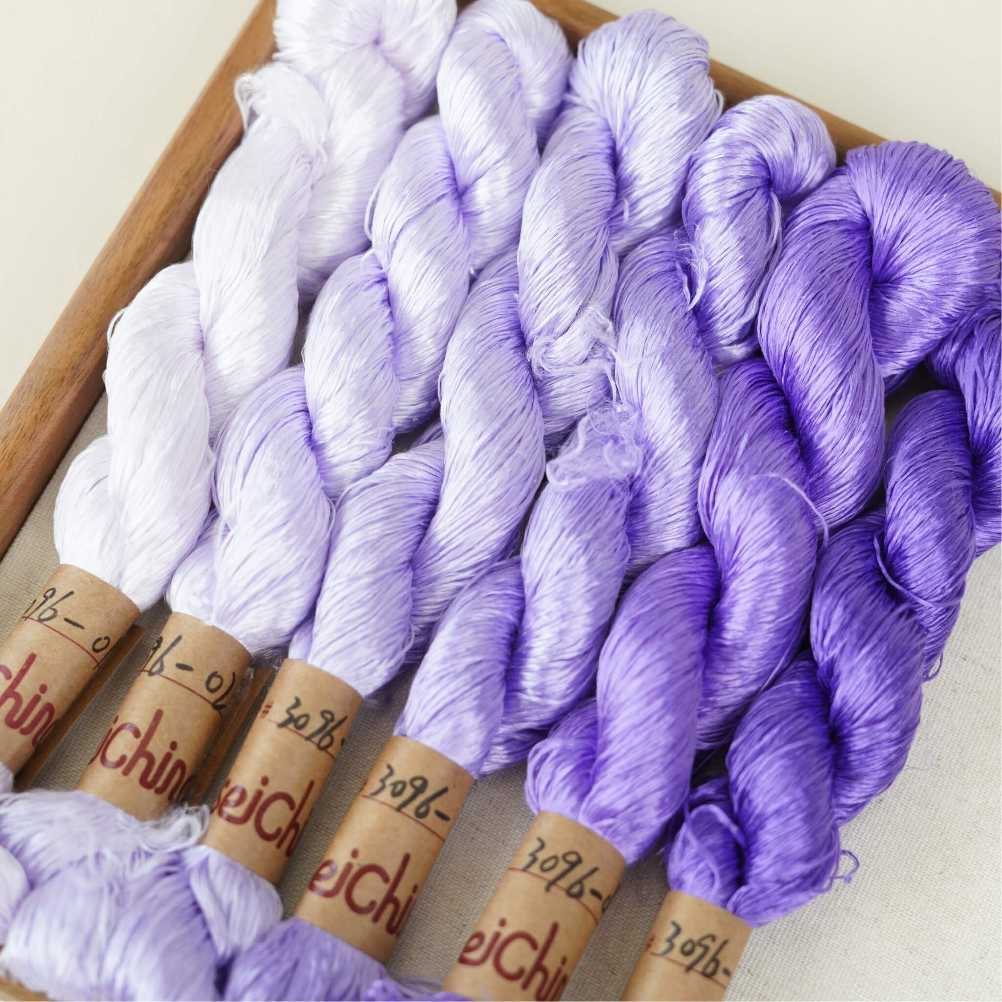 Untwisted Mulberry Silk For Ronghua | Colour #3096