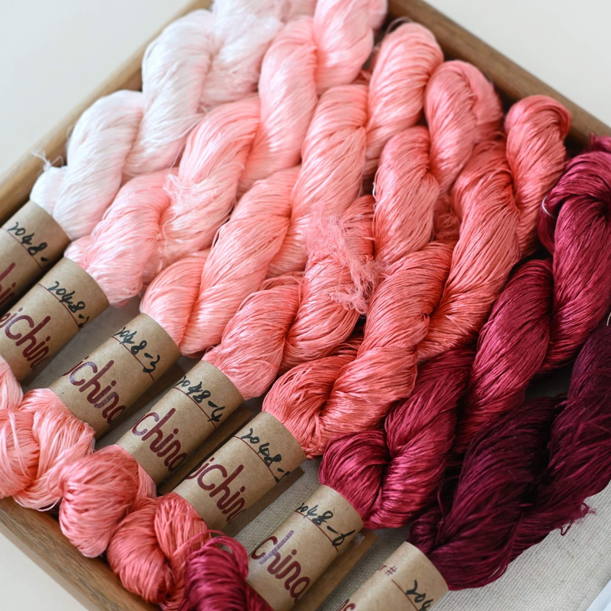 Soie de mûrier non torsadée pour Ronghua | Couleur n°2048