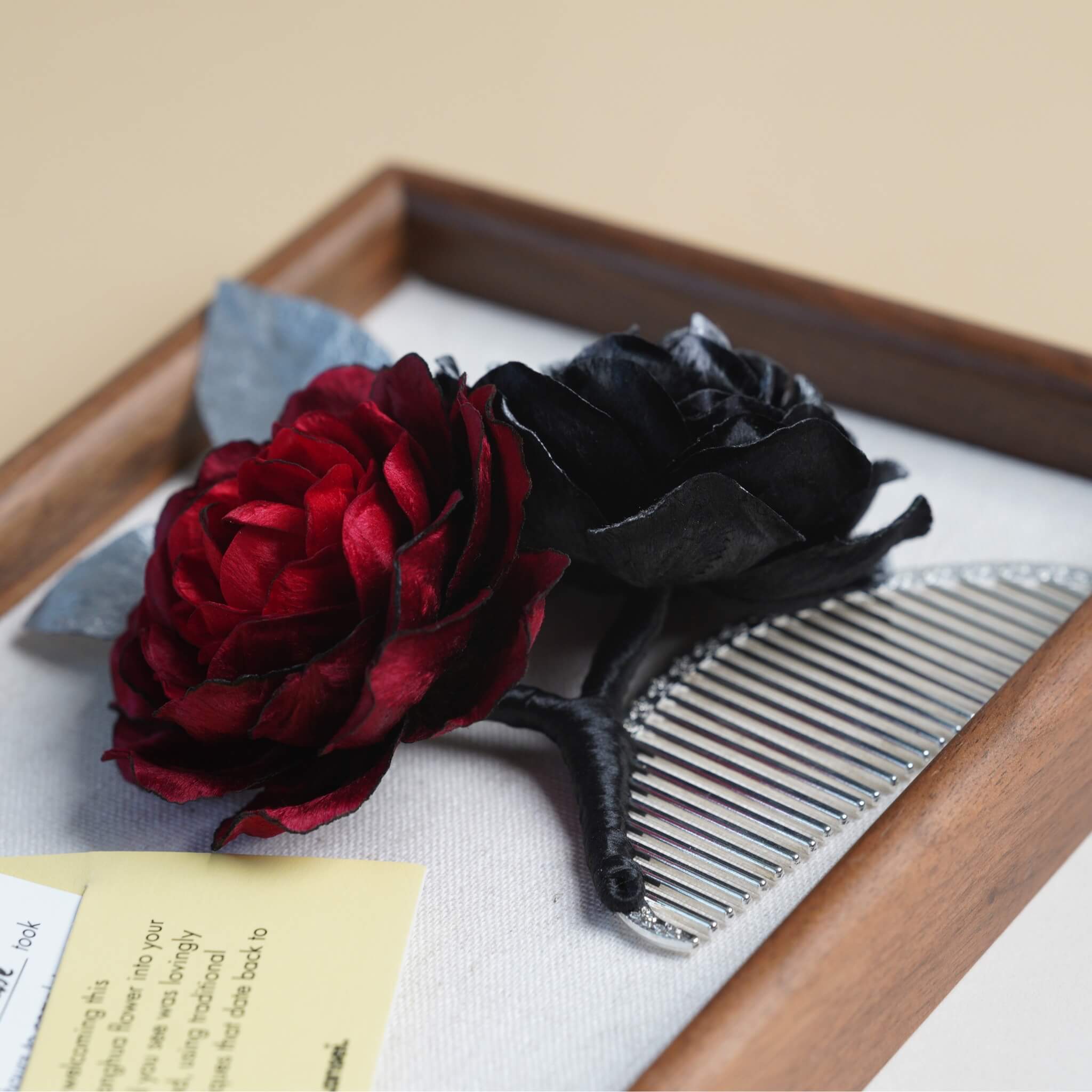 Handmade Ronghua | Vampire Roses
