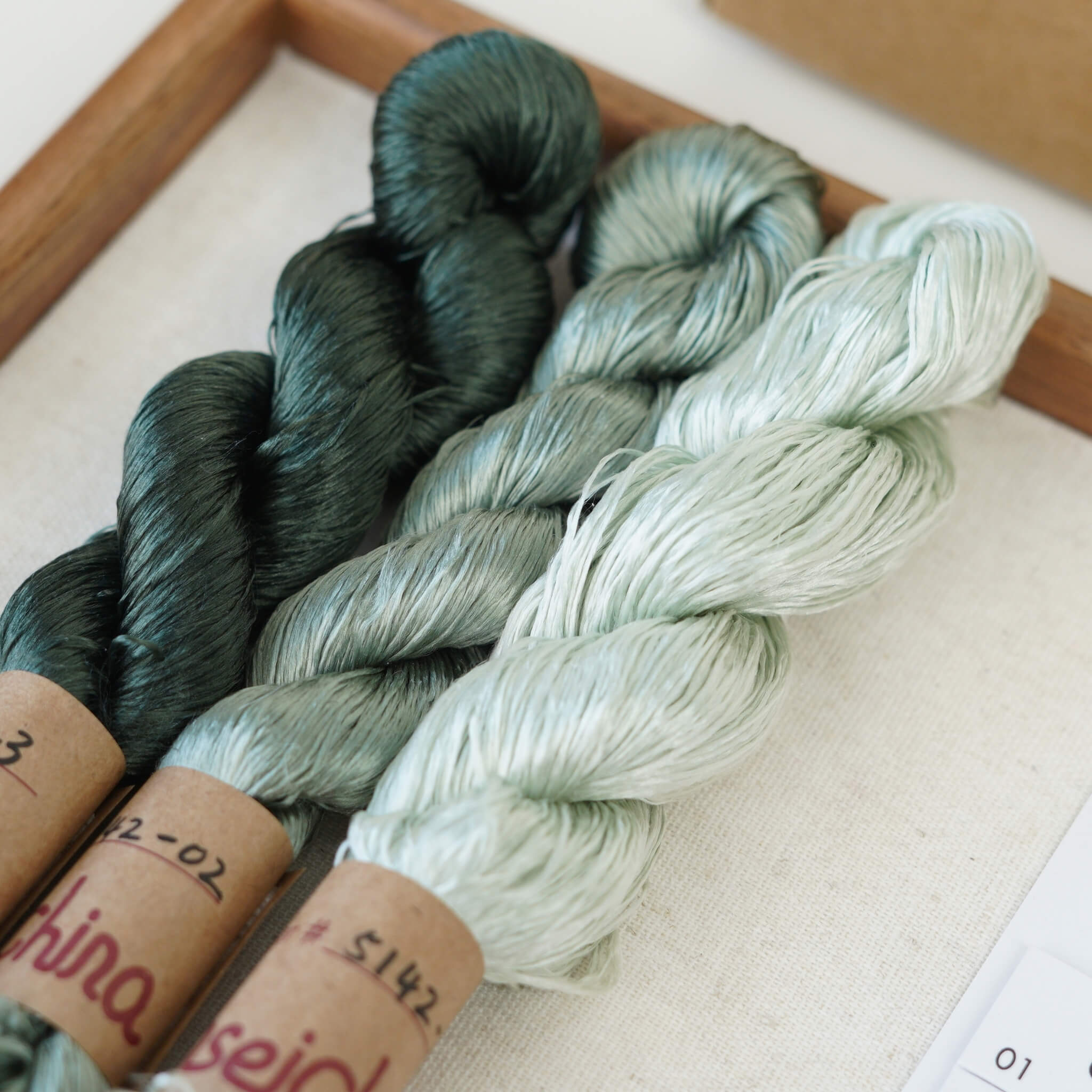 Untwisted Mulberry Silk For Ronghua | Colour #5142