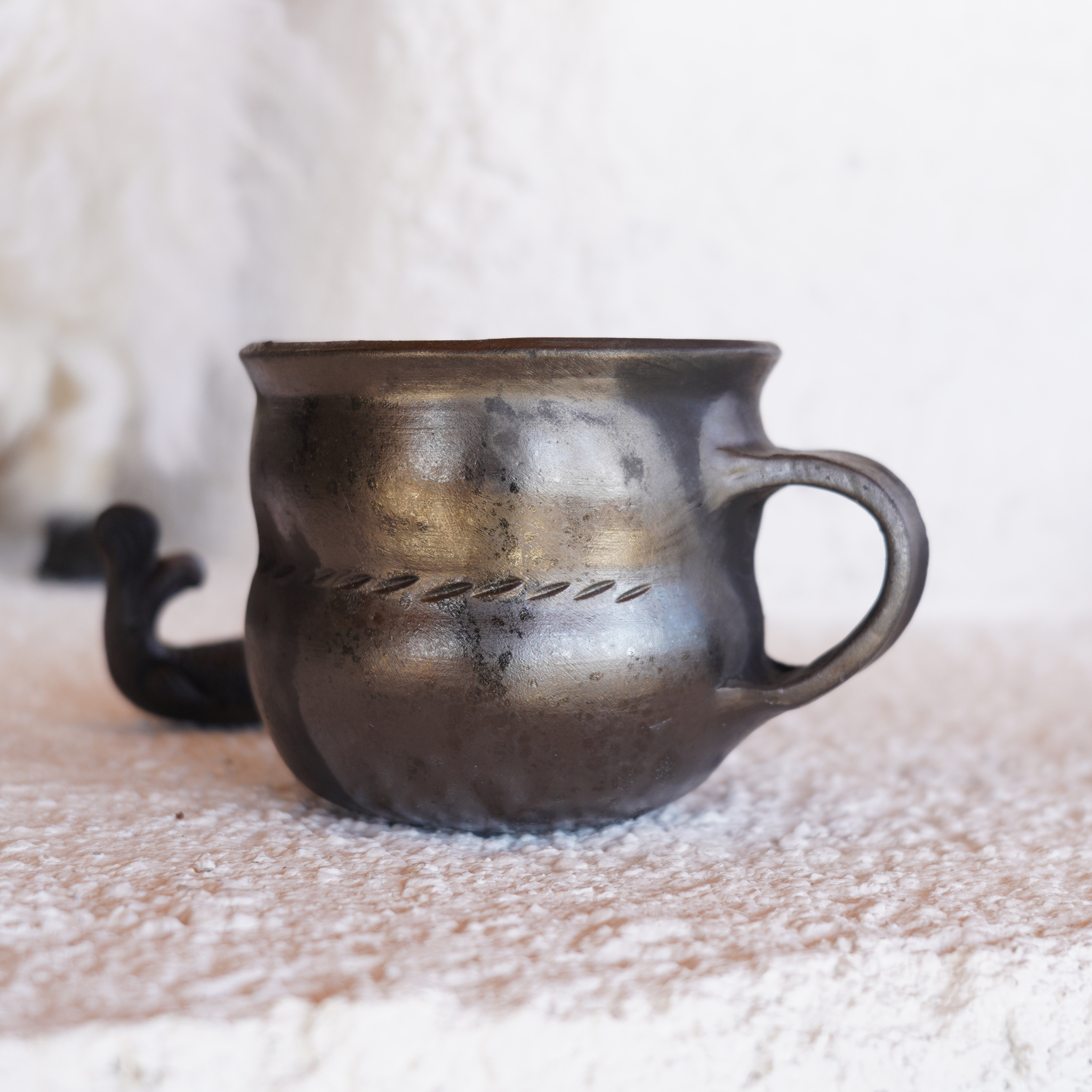 Cerámica negra | Bolso de mano