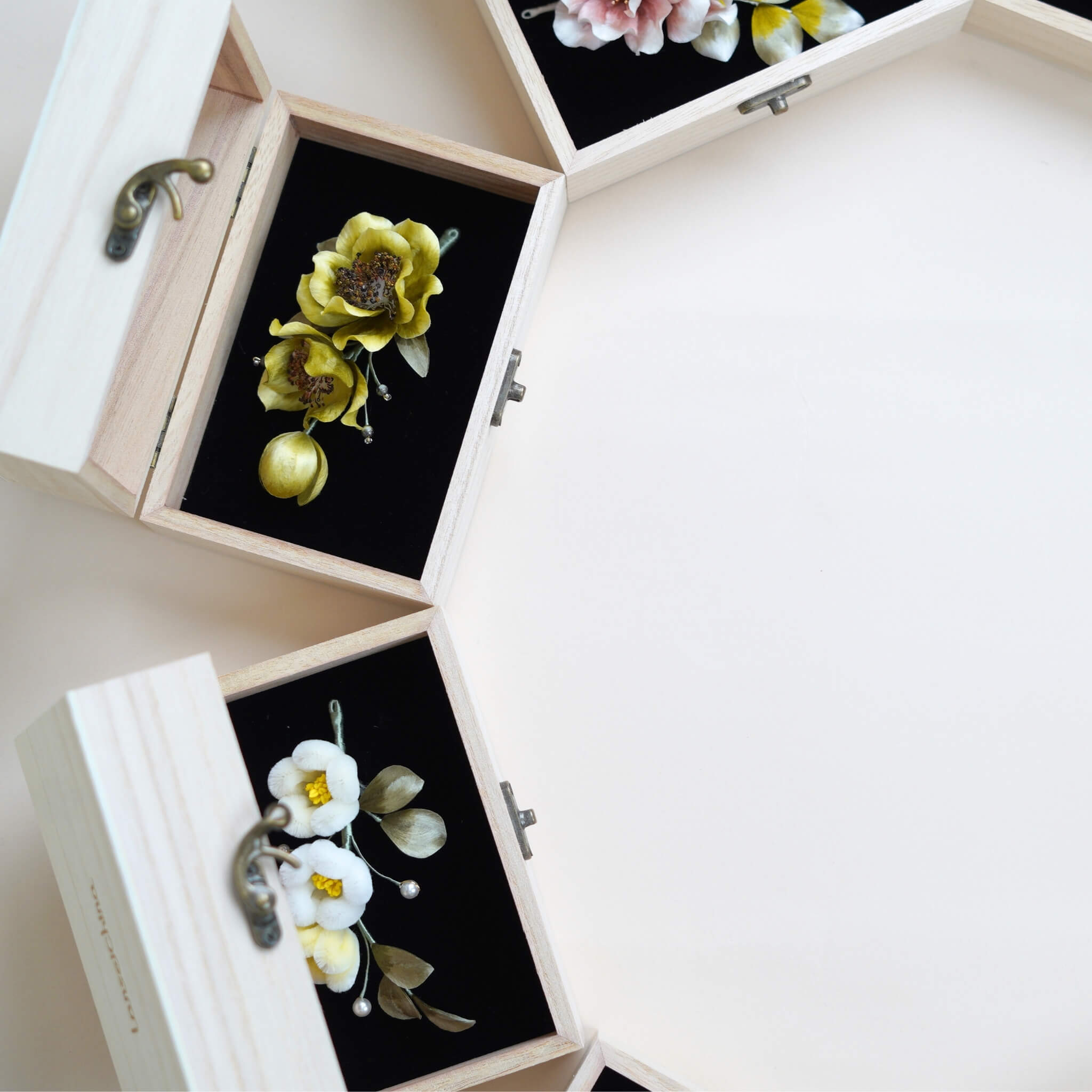 Handmade Ronghua | Secret Bloom Box