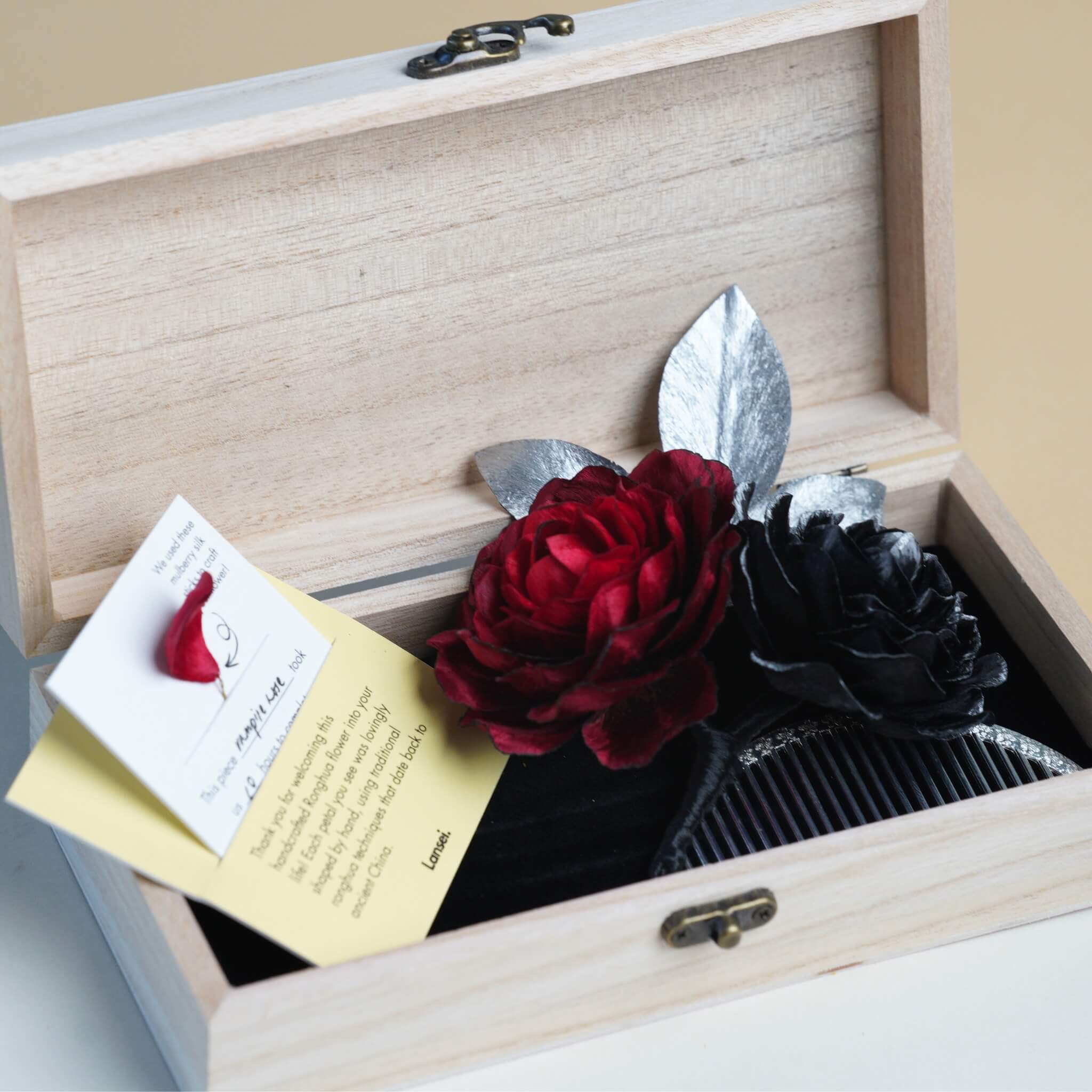 Handmade Ronghua | Vampire Roses