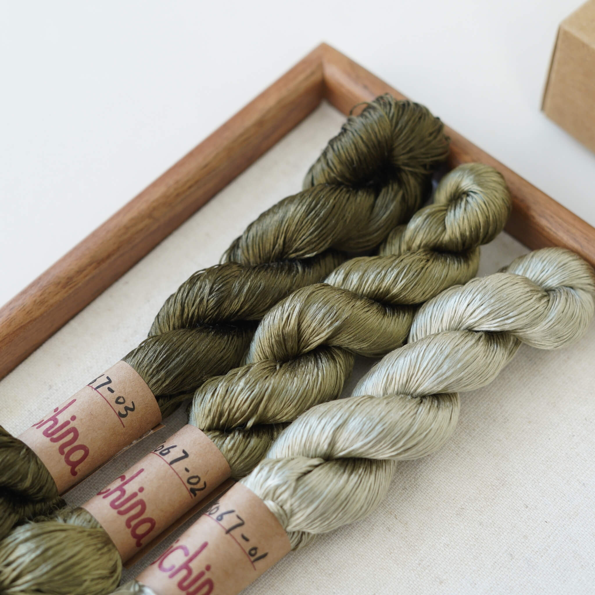 Untwisted Mulberry Silk For Ronghua | Colour #5067