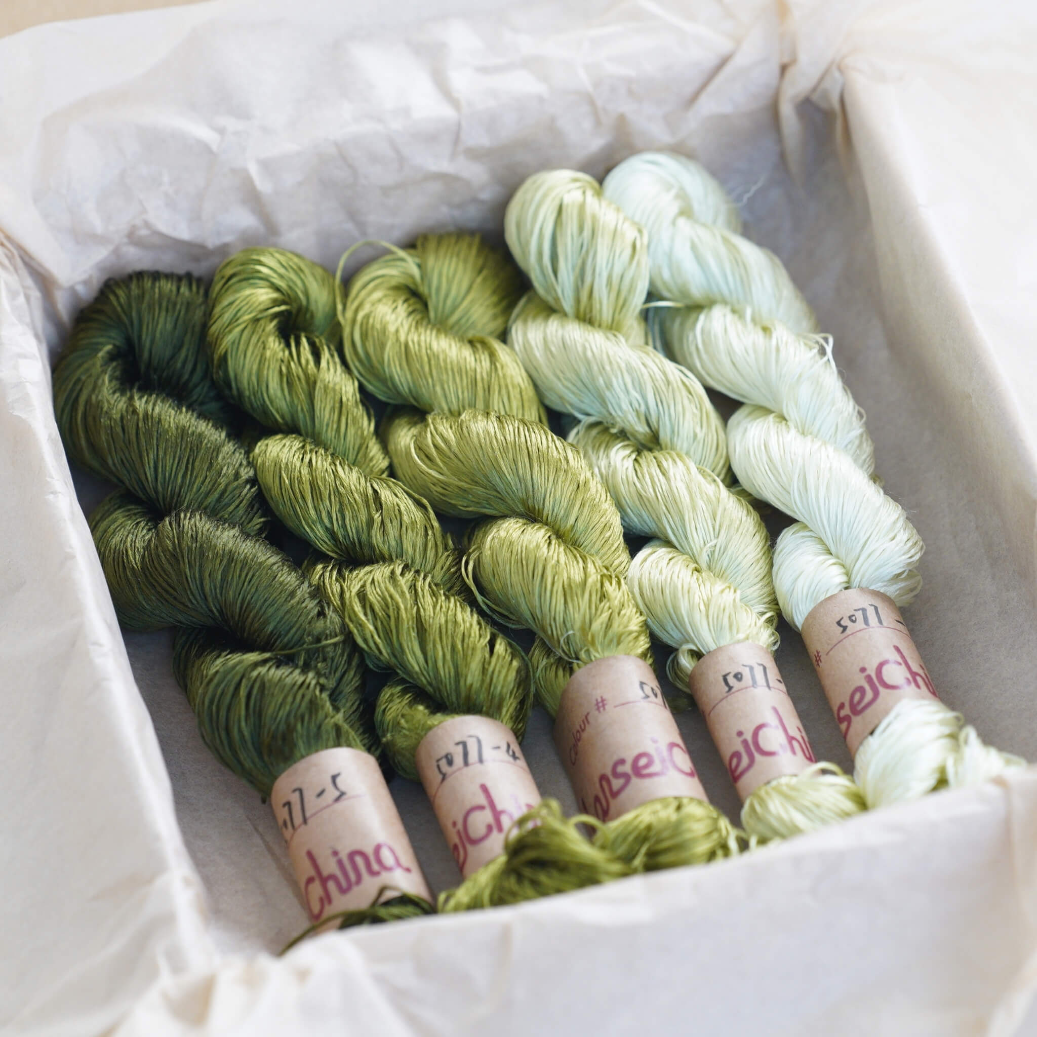 Untwisted Mulberry Silk For Ronghua | Colour #5077