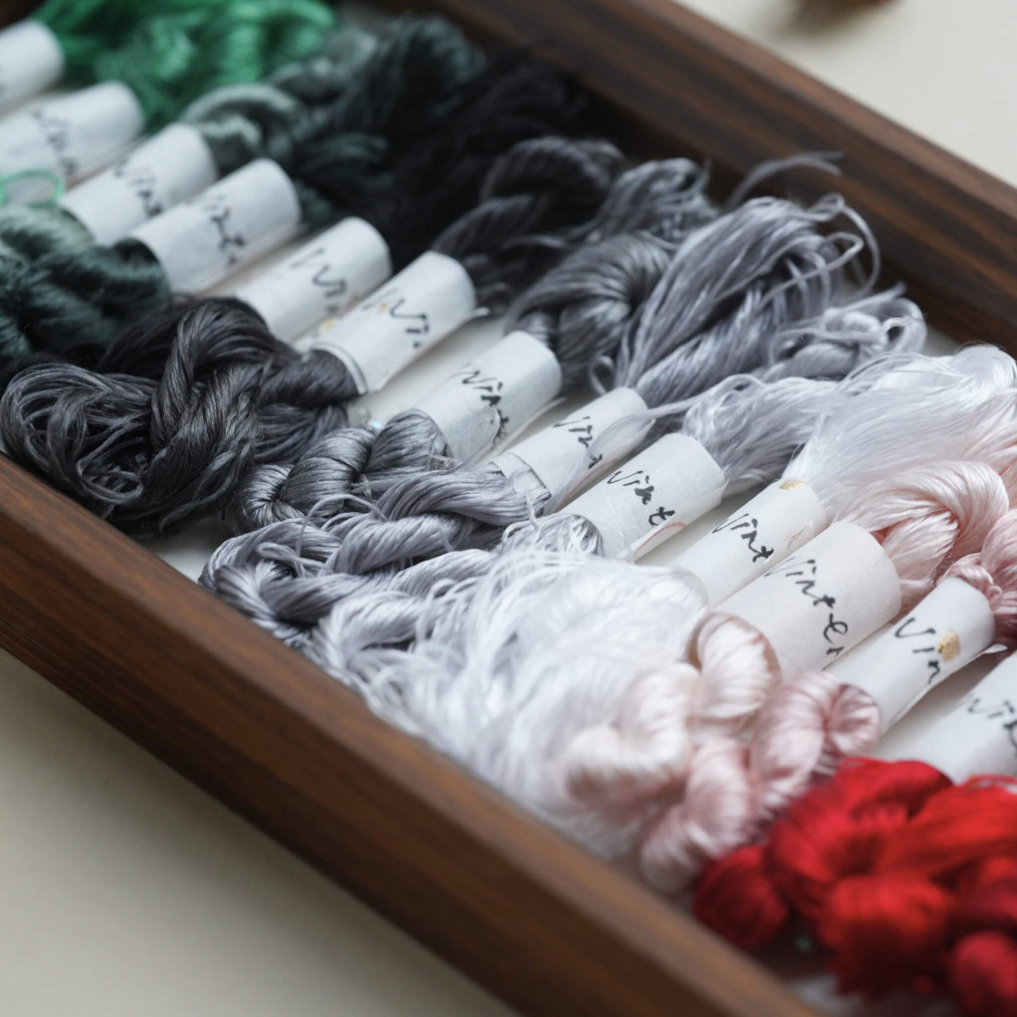 Drehfreie Maulbeerseidenfäden | Winter