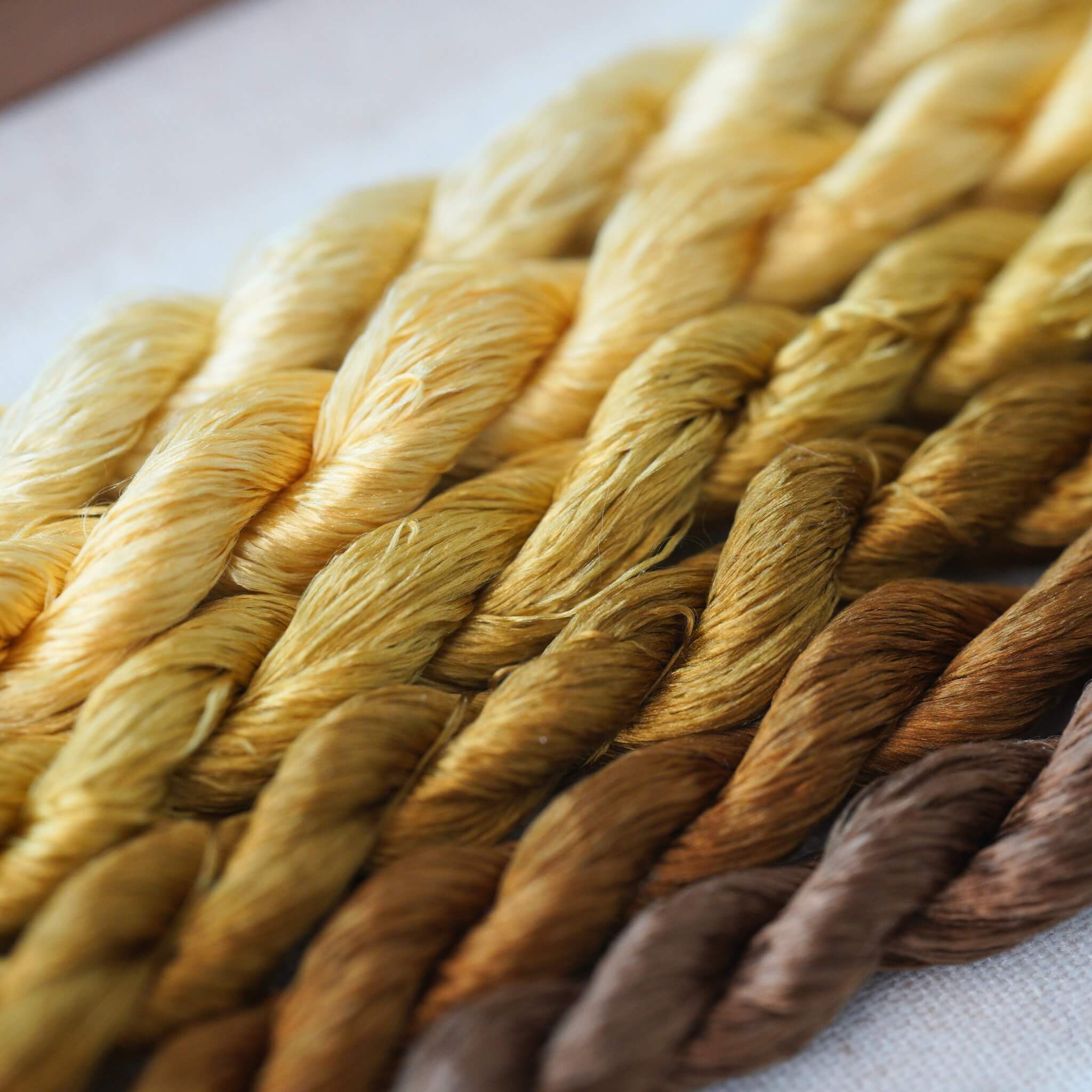 Handmade Ronghua | Fall For You Earrings