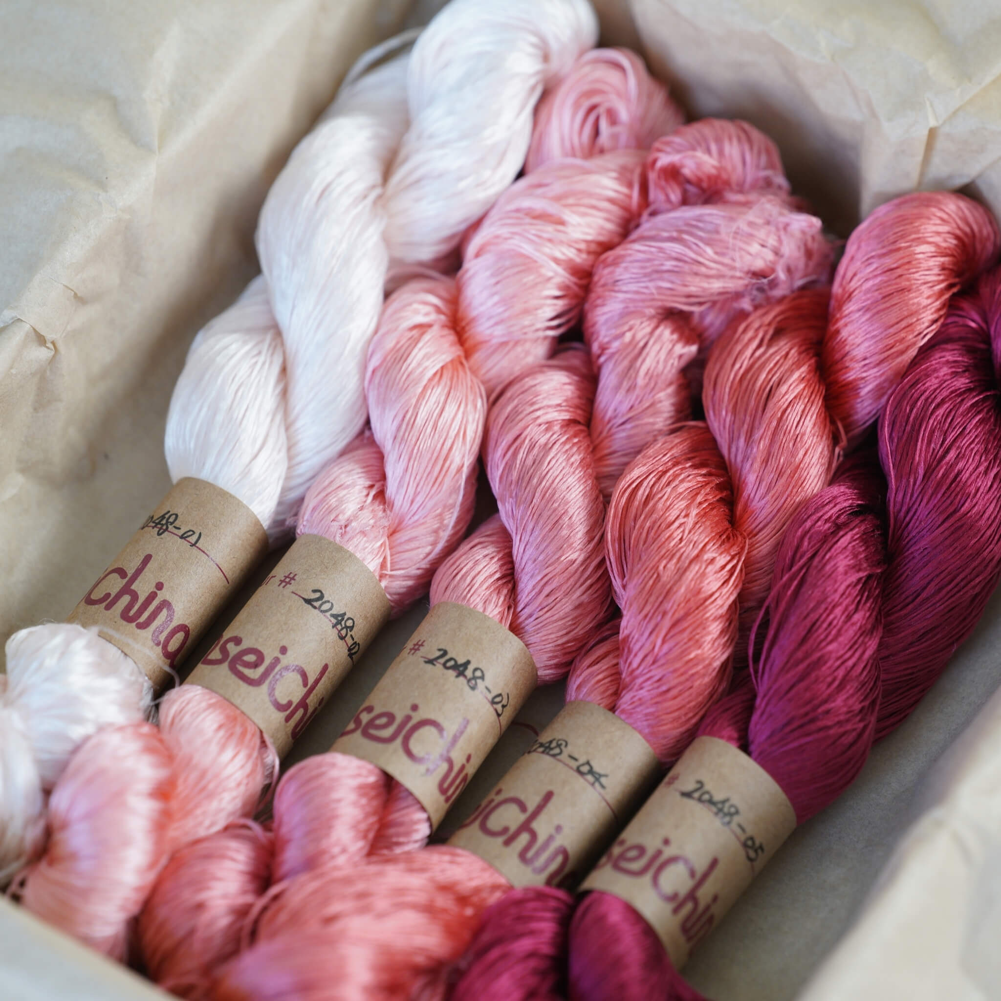 Untwisted Mulberry Silk For Ronghua | Colour #2048