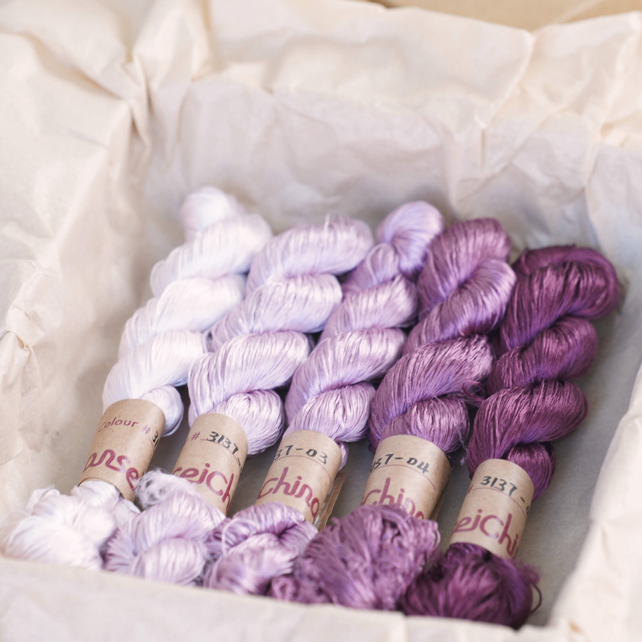 Untwisted Mulberry Silk For Ronghua | Colour #3137