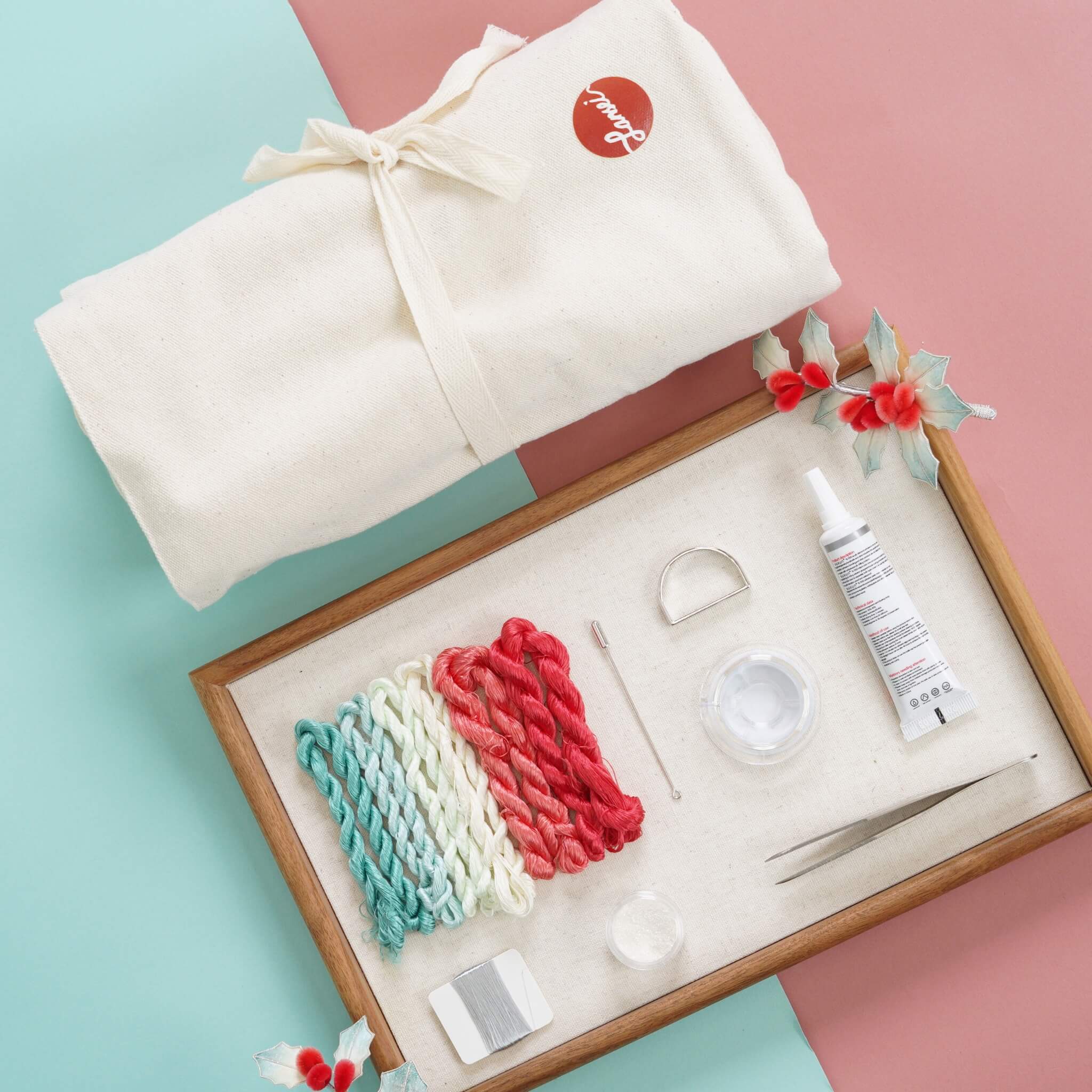 Ronghua DIY Kit | Snowy Holly Napkin Ring