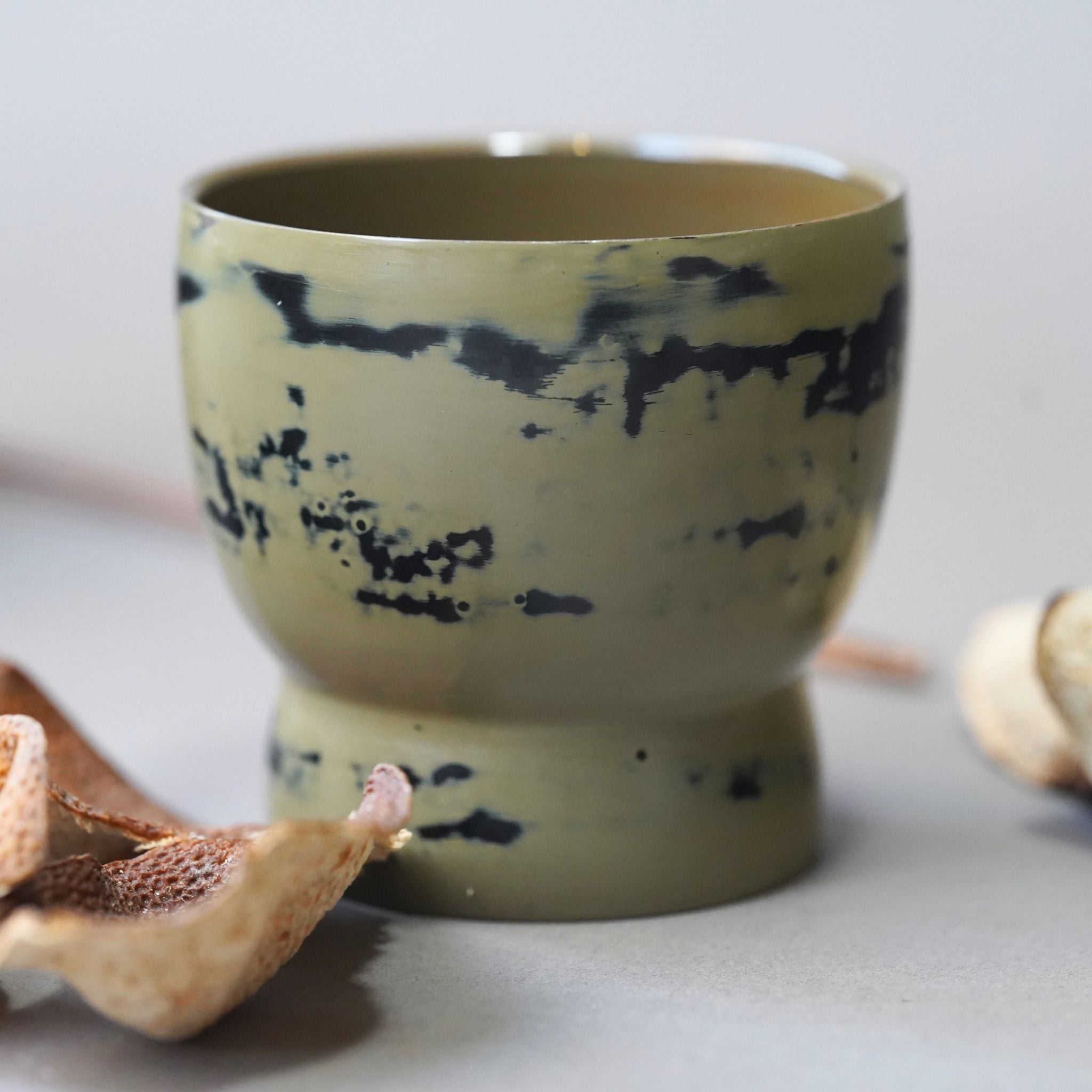 Lacquered Porcelain | Marble or Clouds?