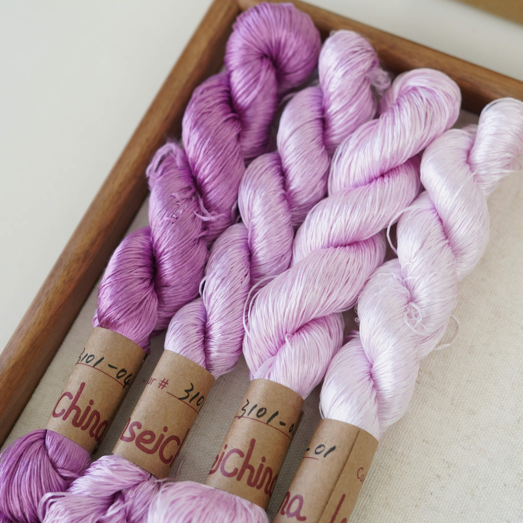 Untwisted Mulberry Silk For Ronghua | Colour #3101