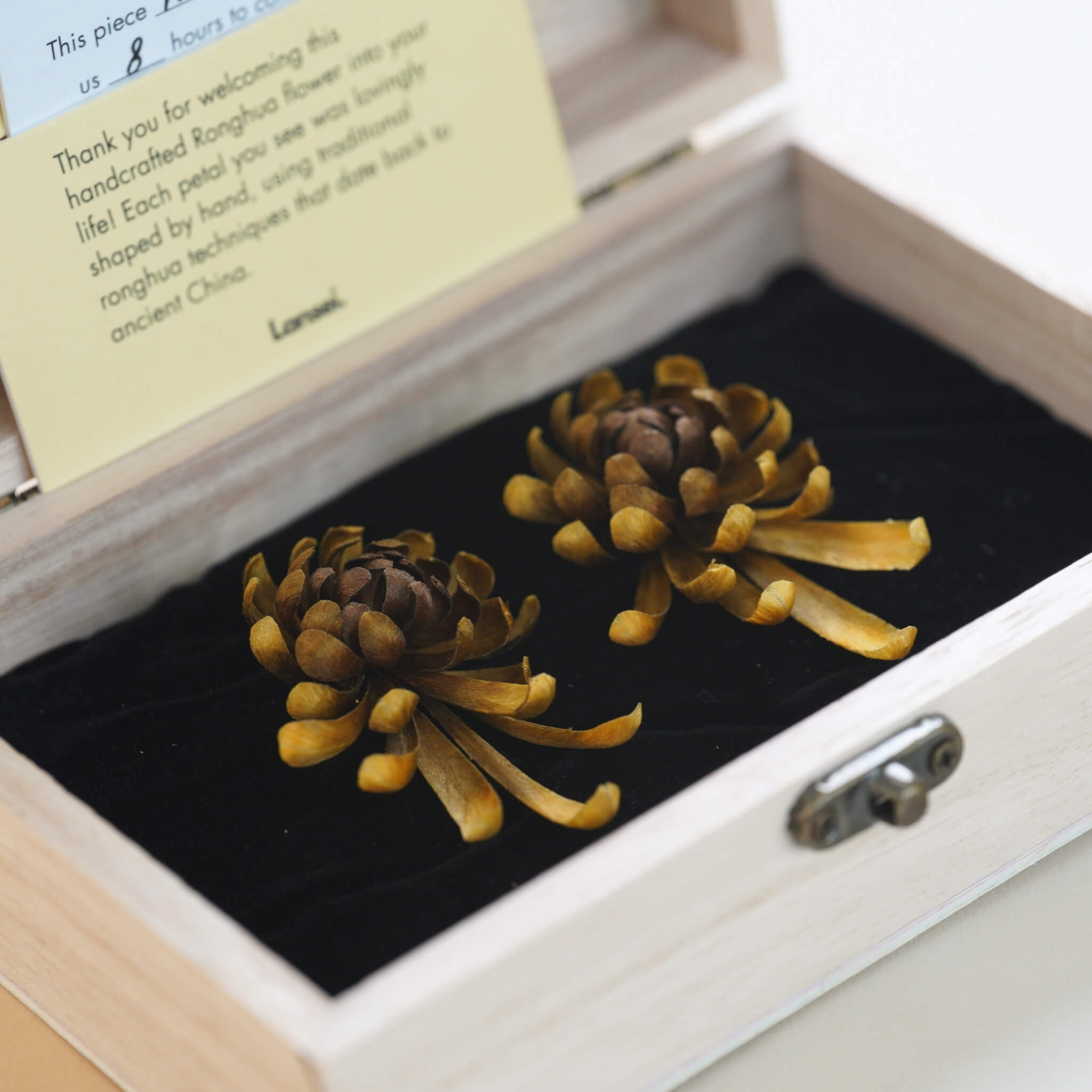 Handmade Ronghua | Fall For You Earrings