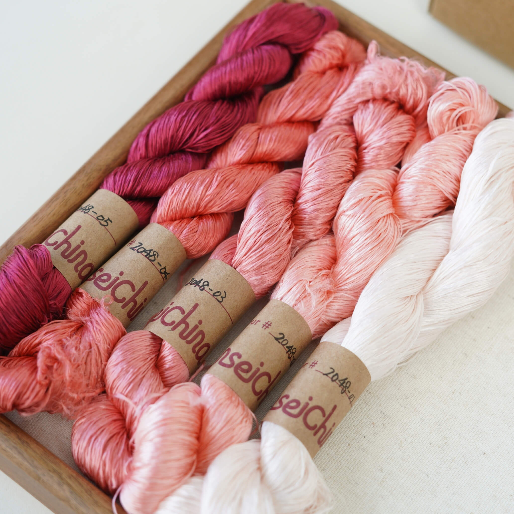 Untwisted Mulberry Silk For Ronghua | Colour #2048