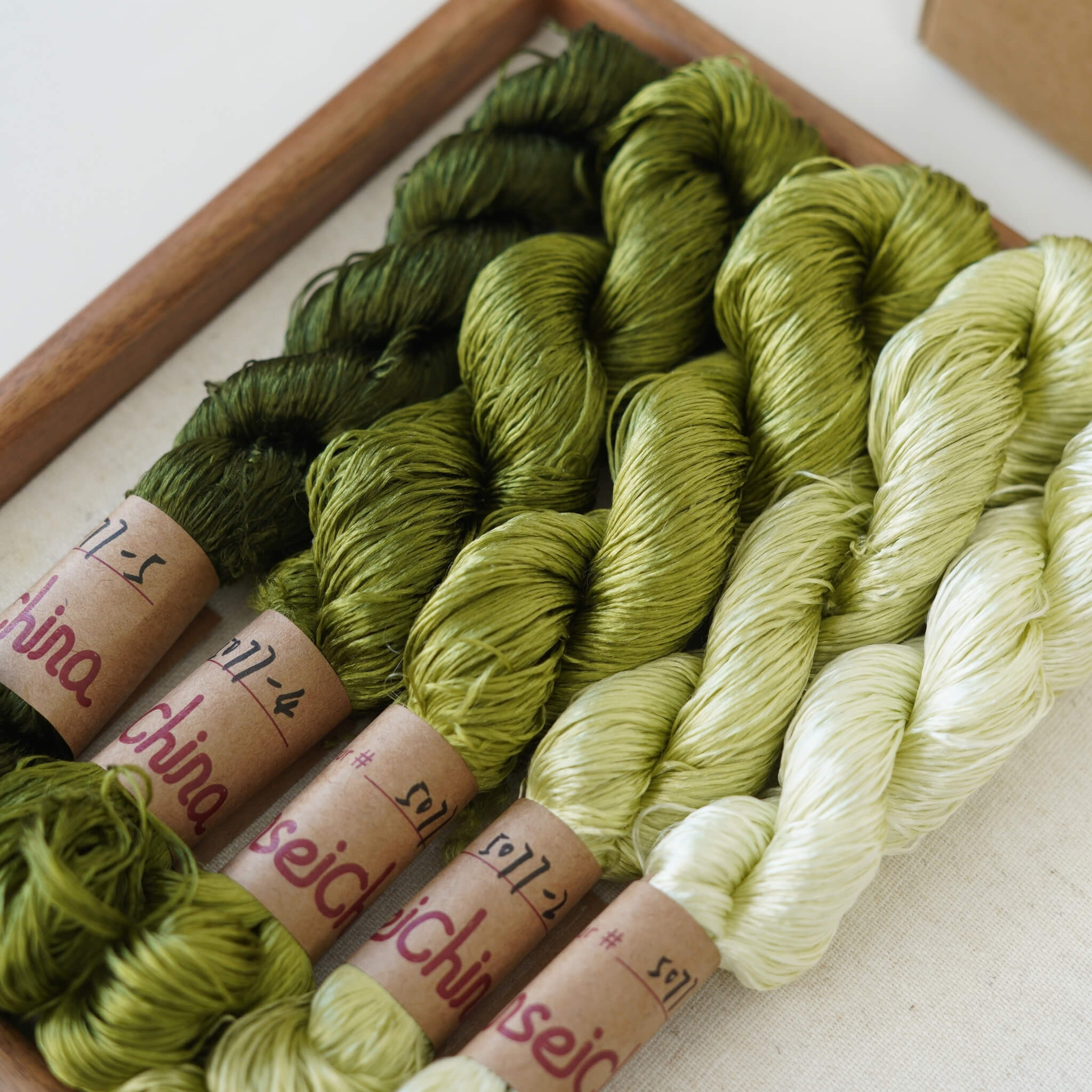 Untwisted Mulberry Silk For Ronghua | Colour #5077