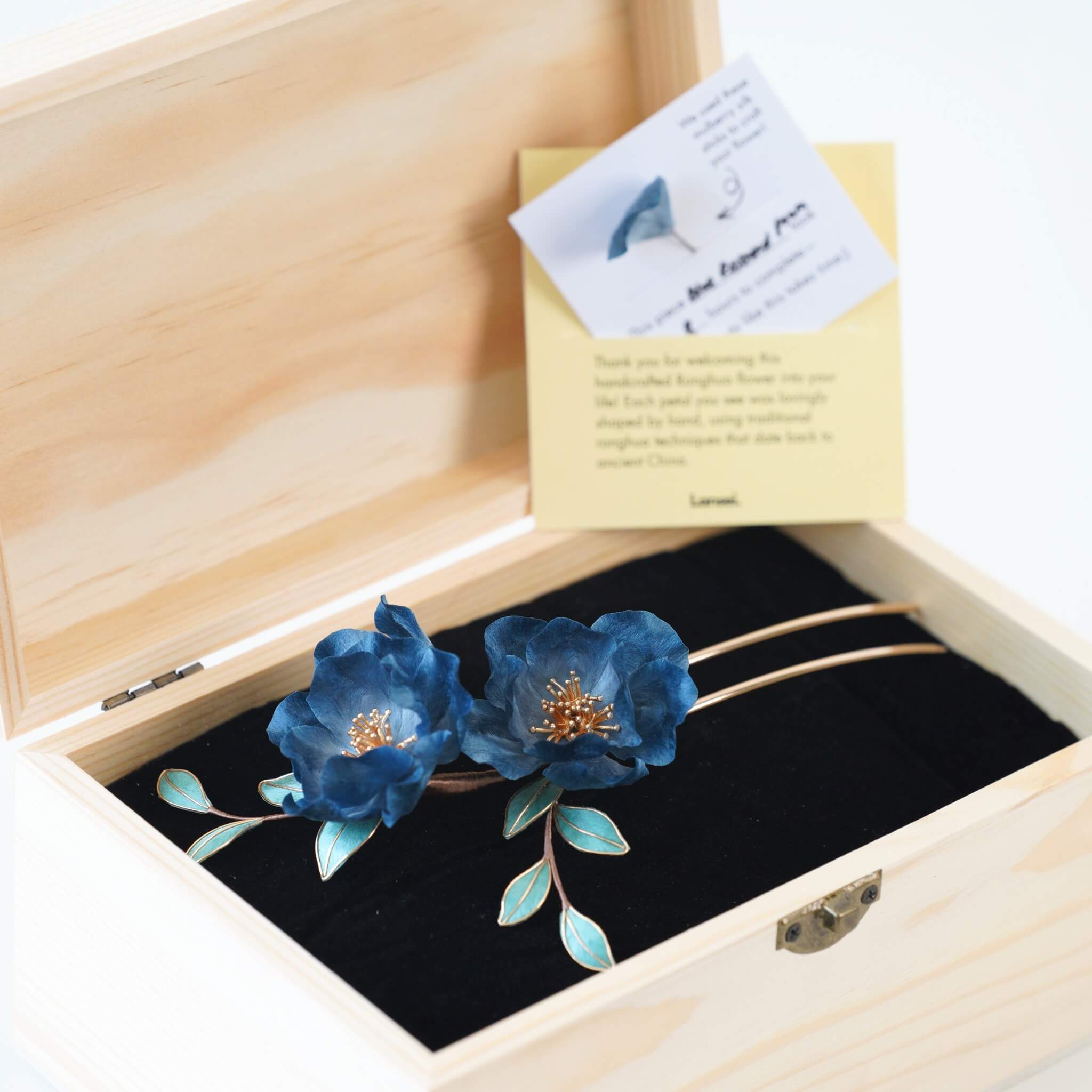 Ronghua Hairpin | Blue Rosewood Poem