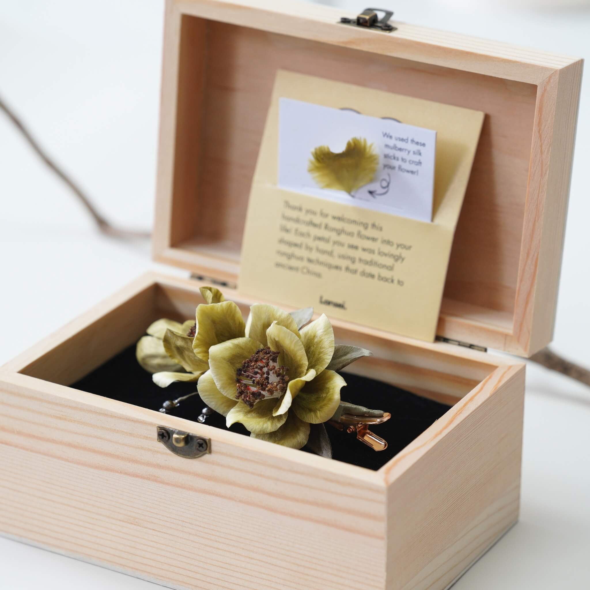 Handmade Ronghua Hairclip | Puer Tea Blossom