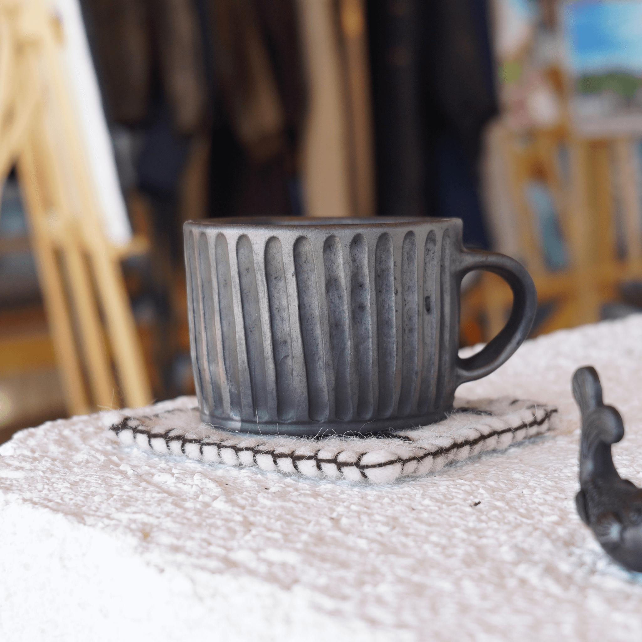 Black Pottery | Linea Sip