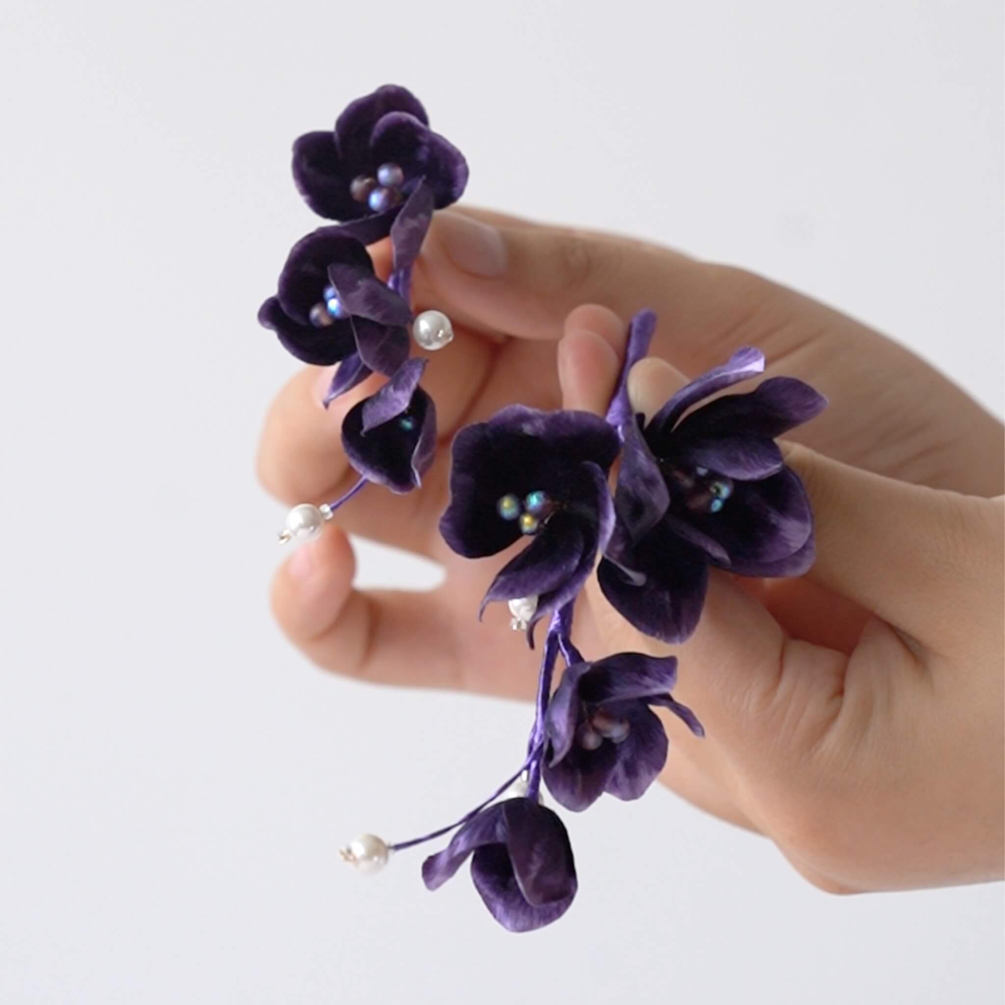 Handmade Ronghua Flowers | Velvet Nightfall