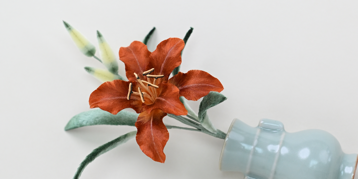 Ronghua Tutorial: How to Make a Daylily Brooch