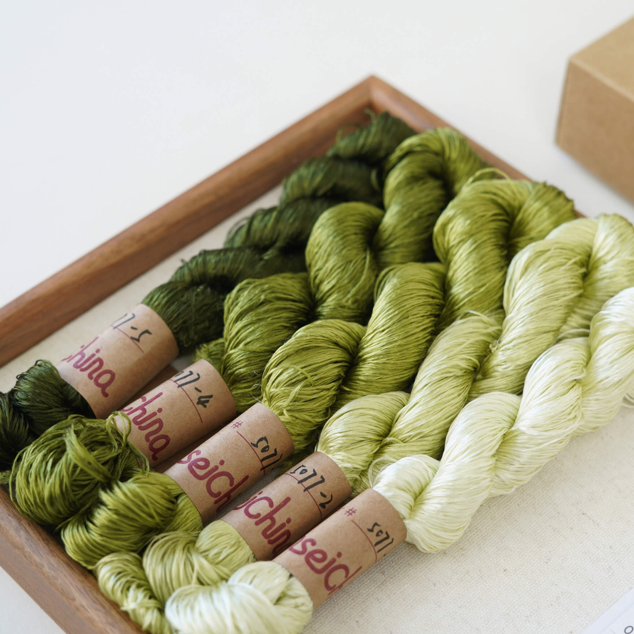 Untwisted Mulberry Silk For Ronghua | Colour #5077