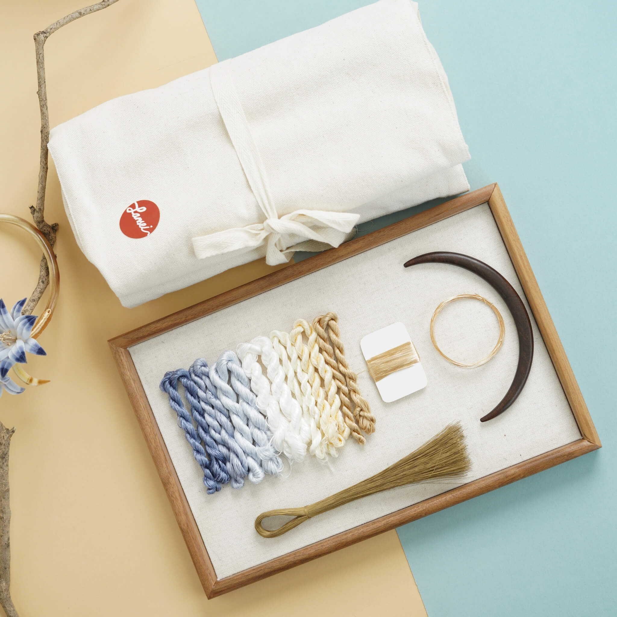 Ronghua DIY Kit | Gentian's Crescent