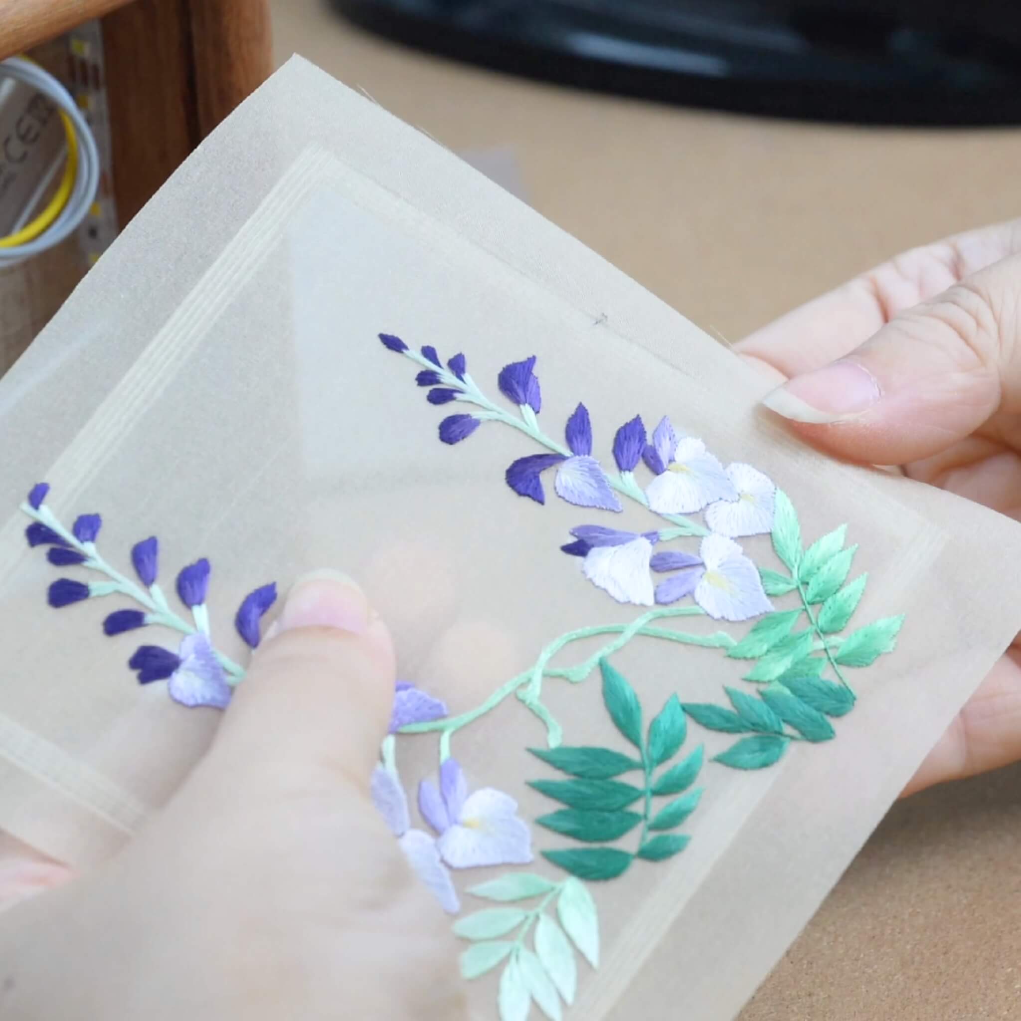 Shu Silk Embroidery DIY Kit | Wisteria Lamp
