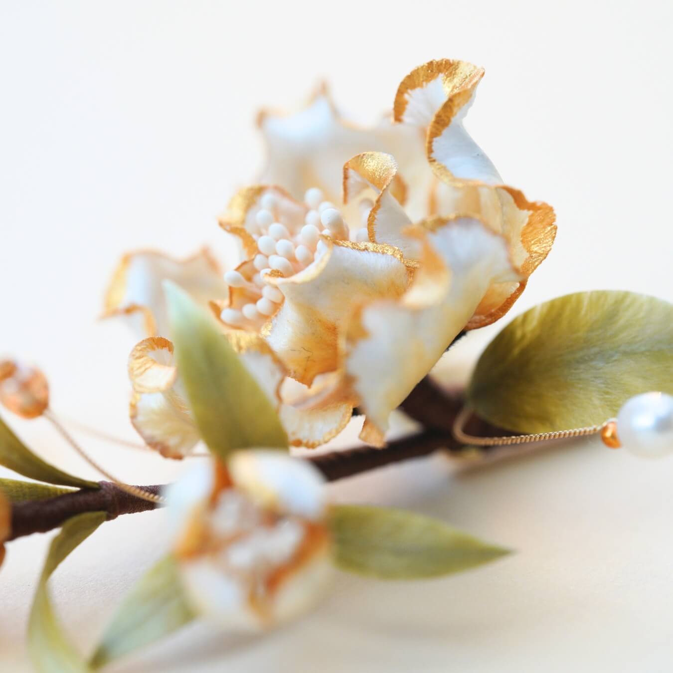 Ronghua Brooch | White Camellia