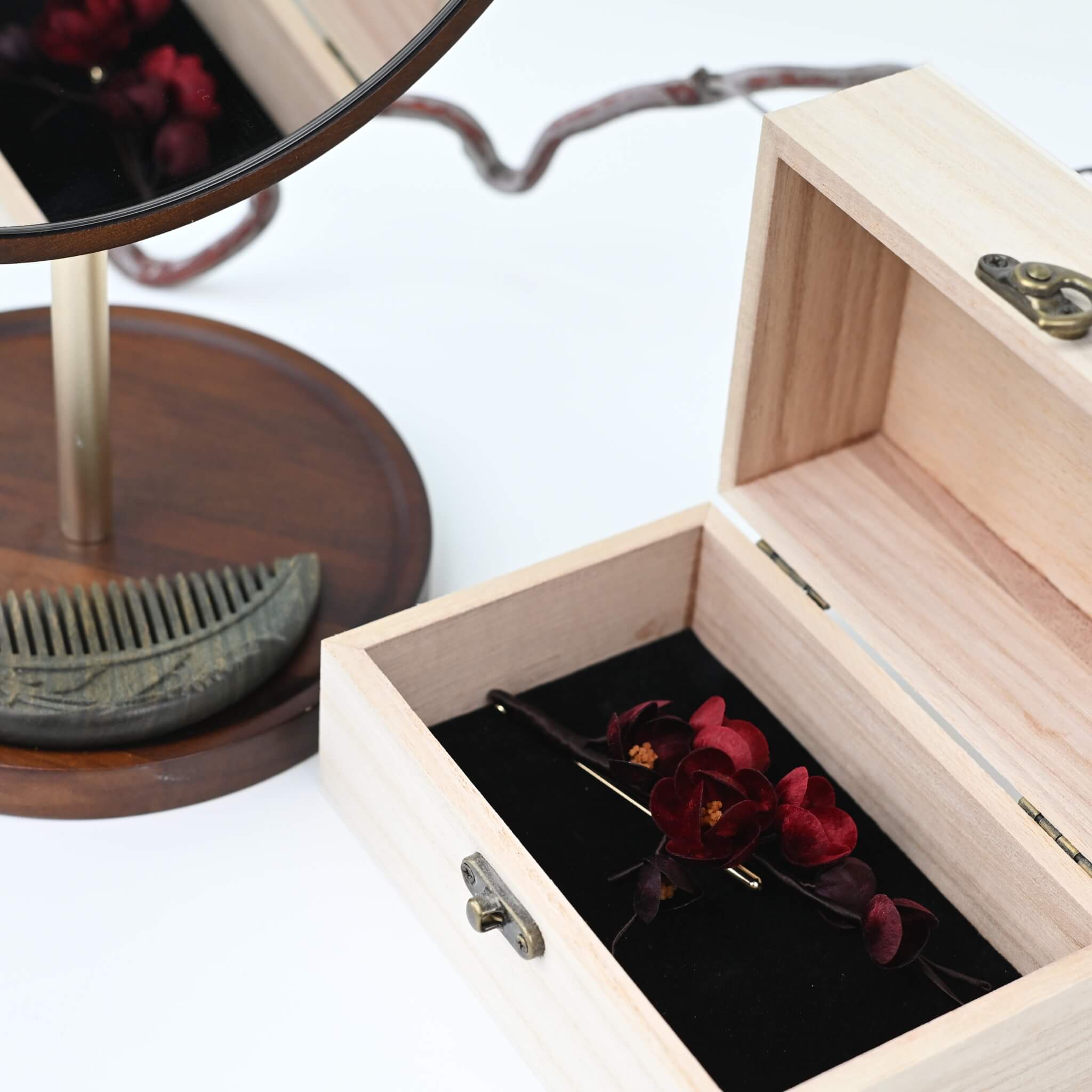 Handmade Ronghua | Red Plum Blossoms