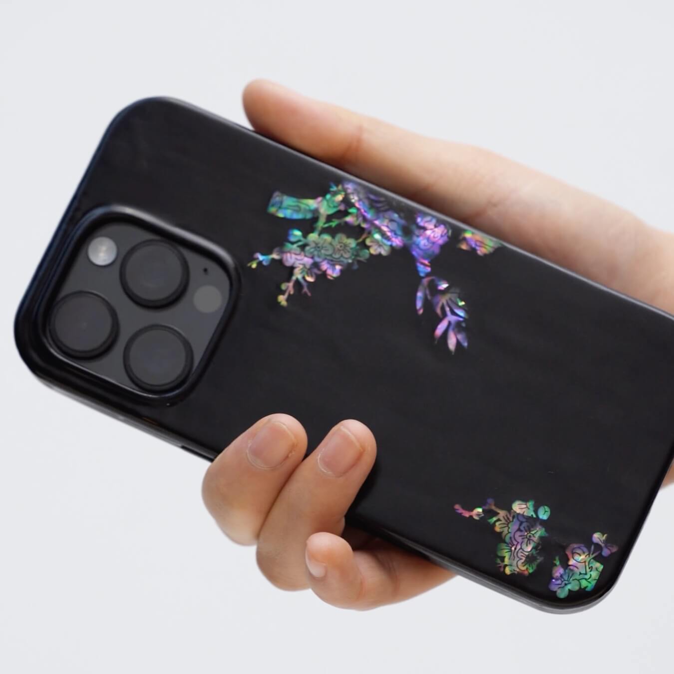 Daqi Lacquered iPhone Case DIY Kit | Plum Tree Daqi Lacquered iPhone Case DIY Kit | Plum Tree
