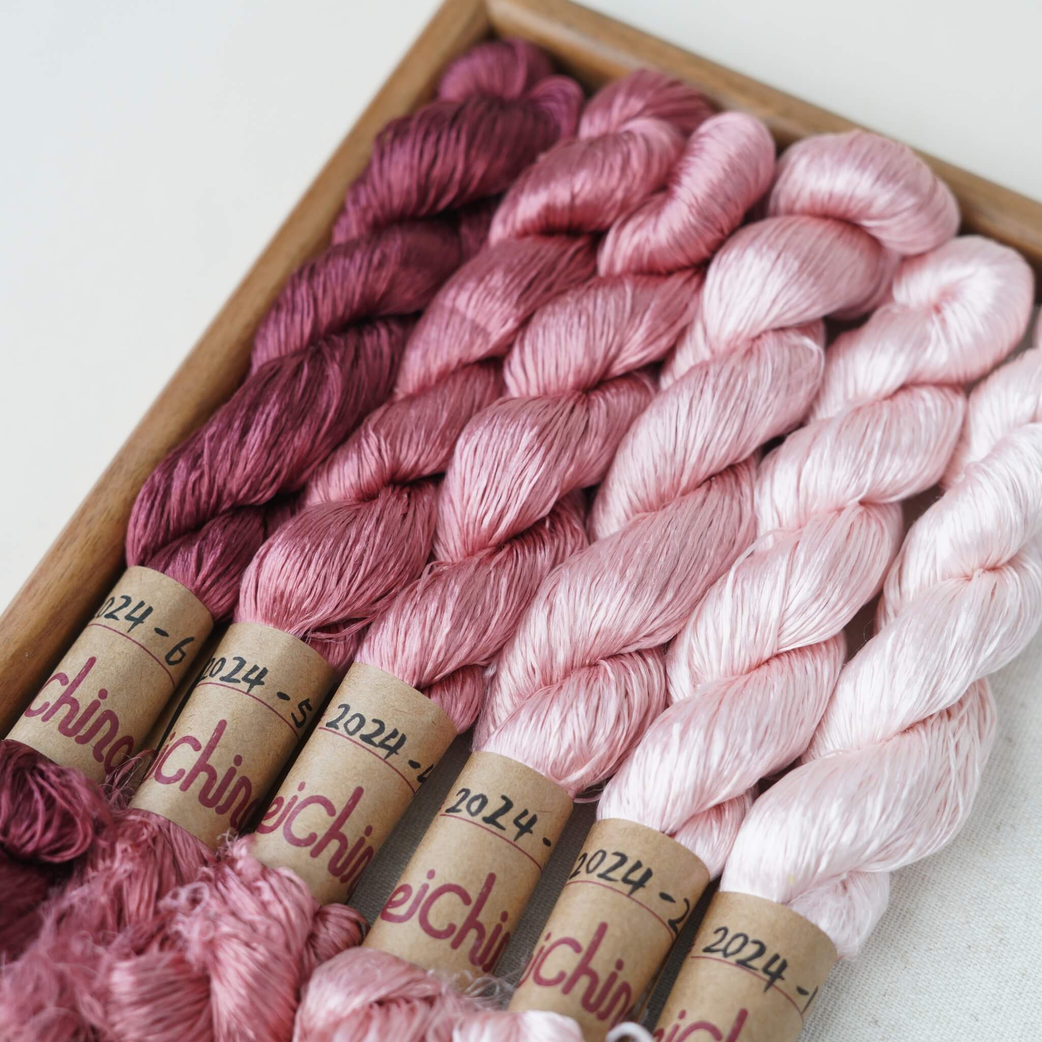 Untwisted Mulberry Silk For Ronghua | Colour #2024