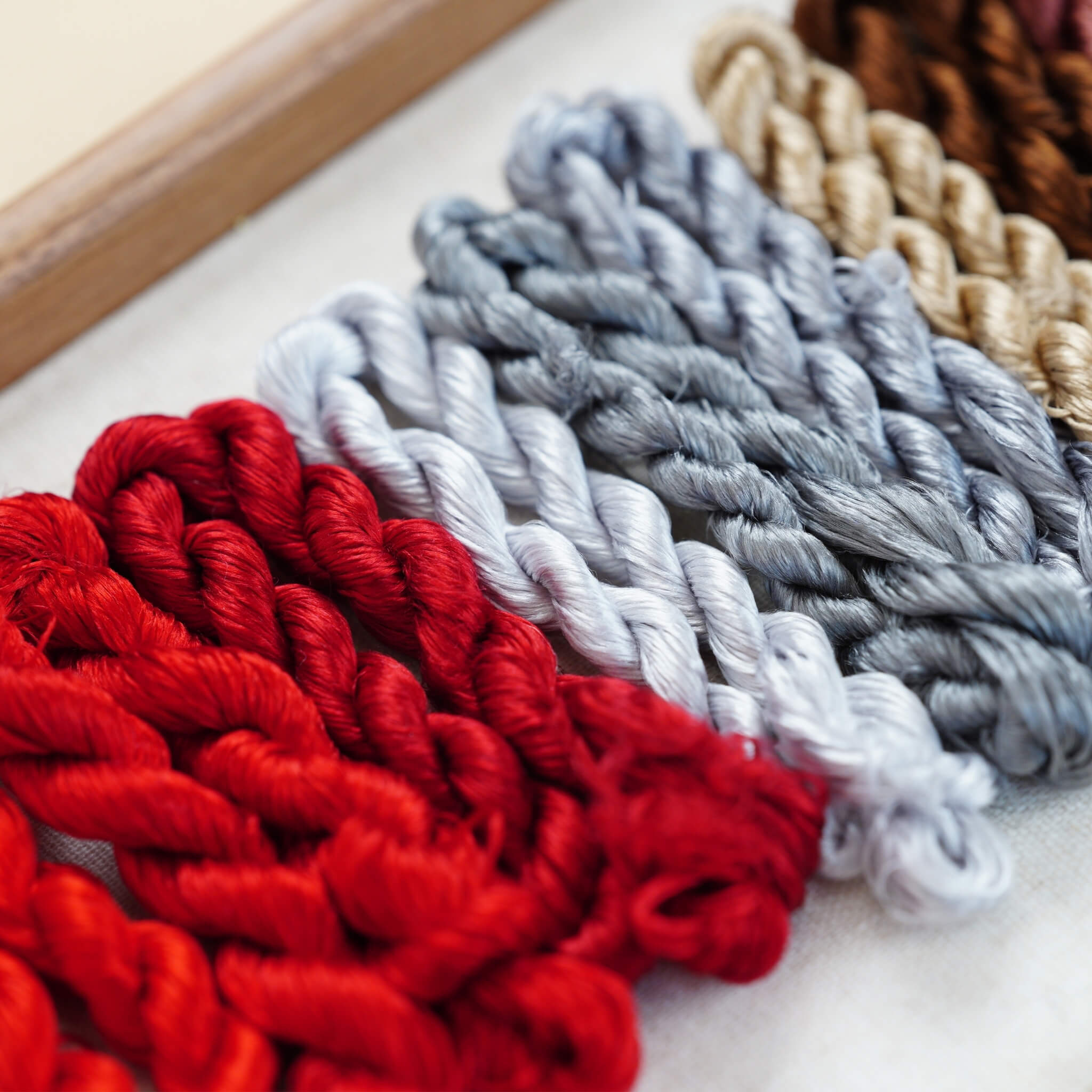 Ronghua DIY Kit |  Vampire Rose Brooch