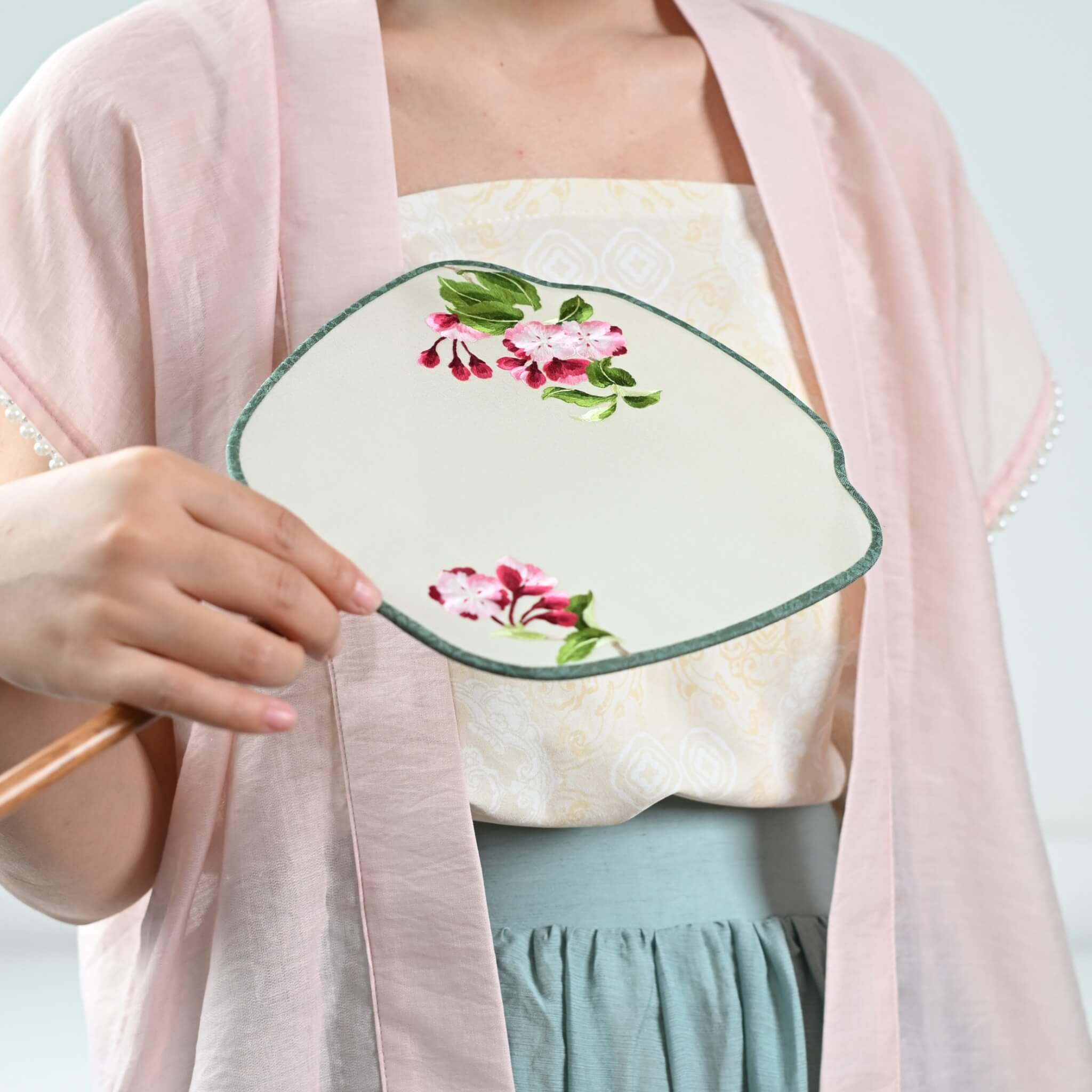 Shu Silk Embroidery DIY Kit | Crabapple Blossoms Fan
