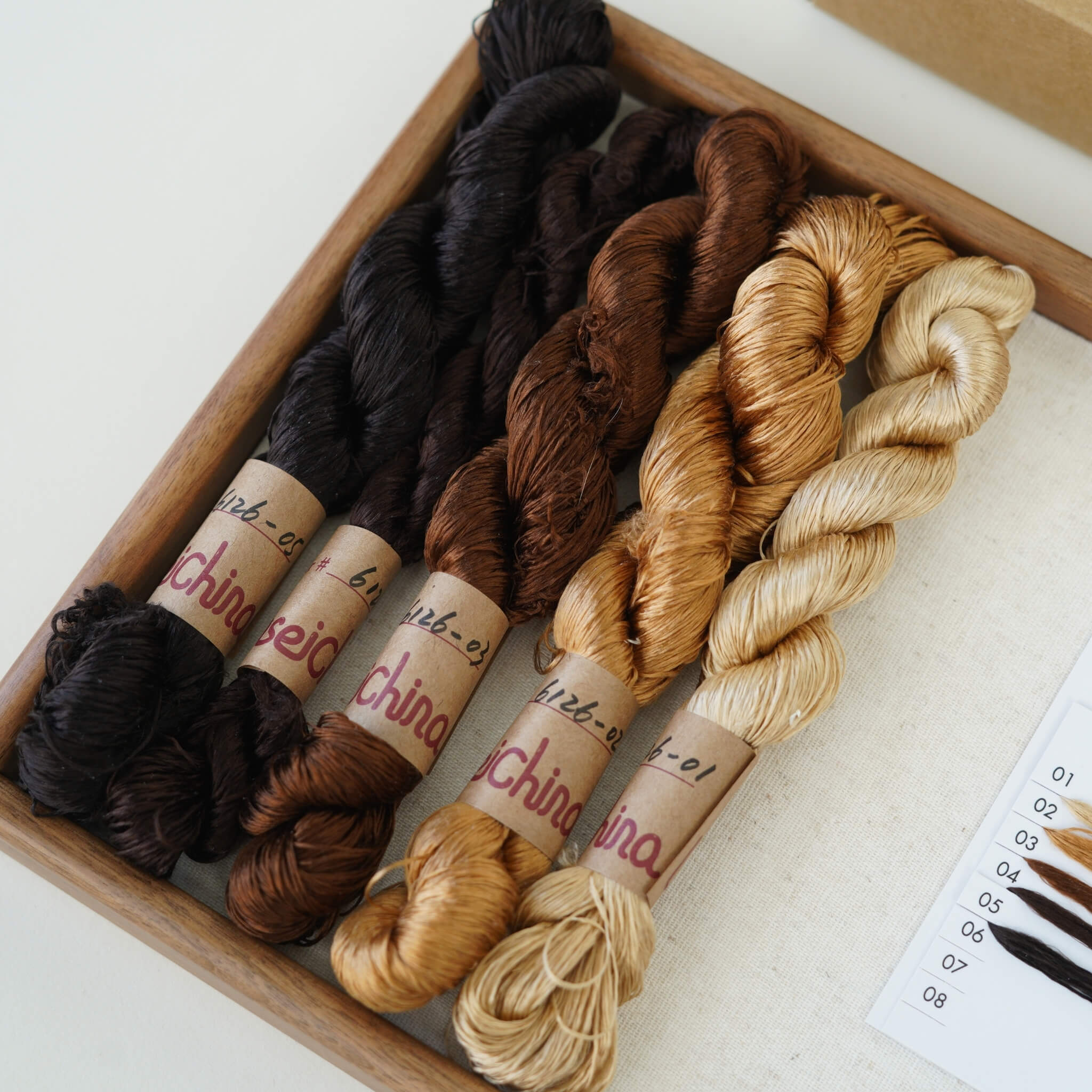 Untwisted Mulberry Silk For Ronghua | Colour #6126