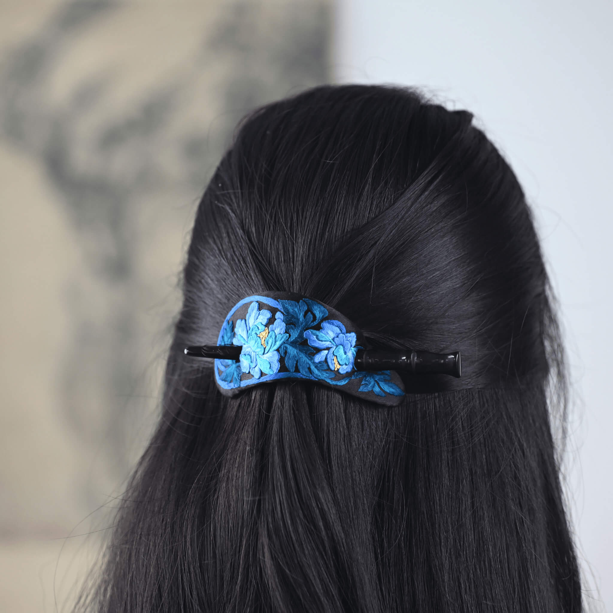 Shu Silk Embroidery DIY Kit | Peerless Beauty