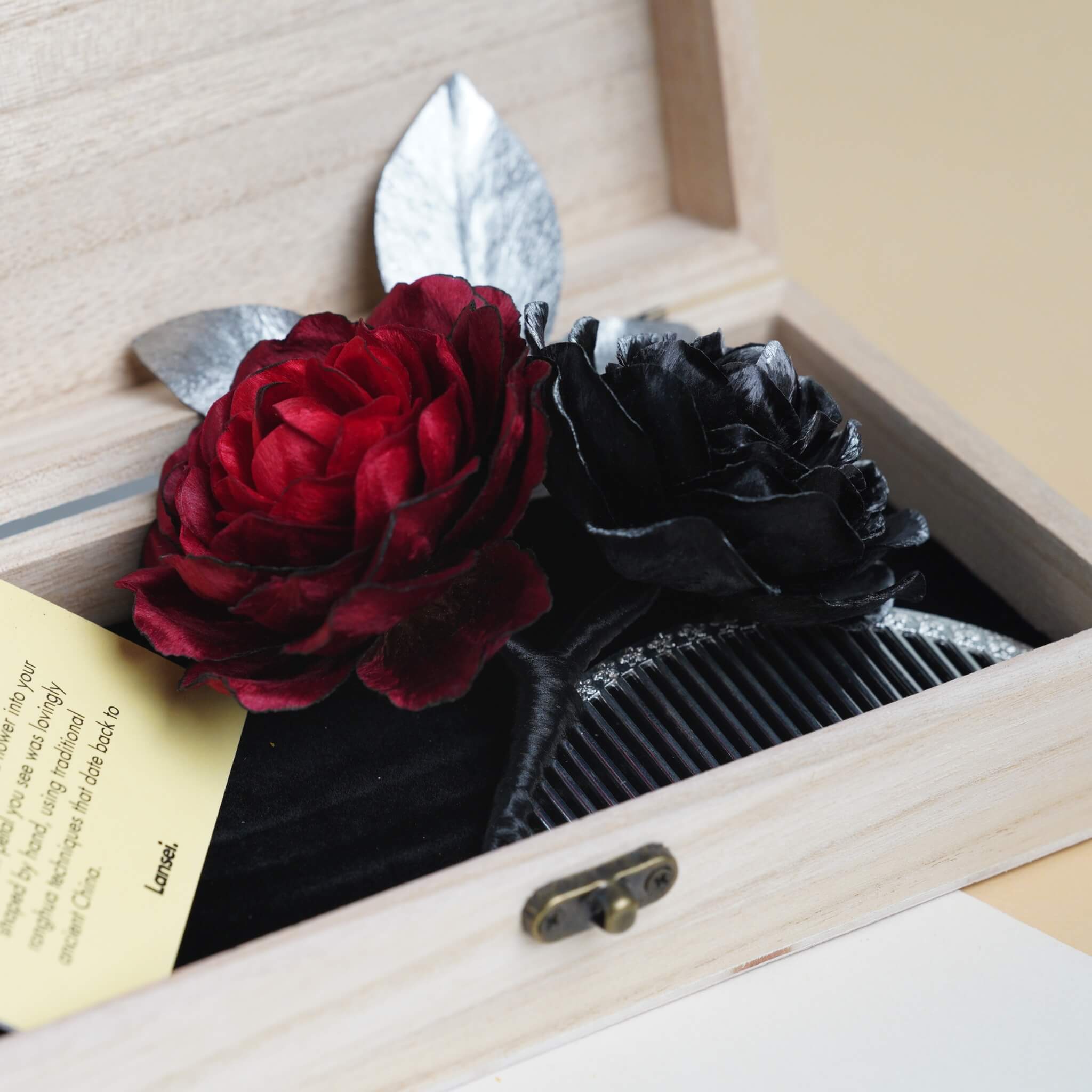 Handmade Ronghua | Vampire Roses