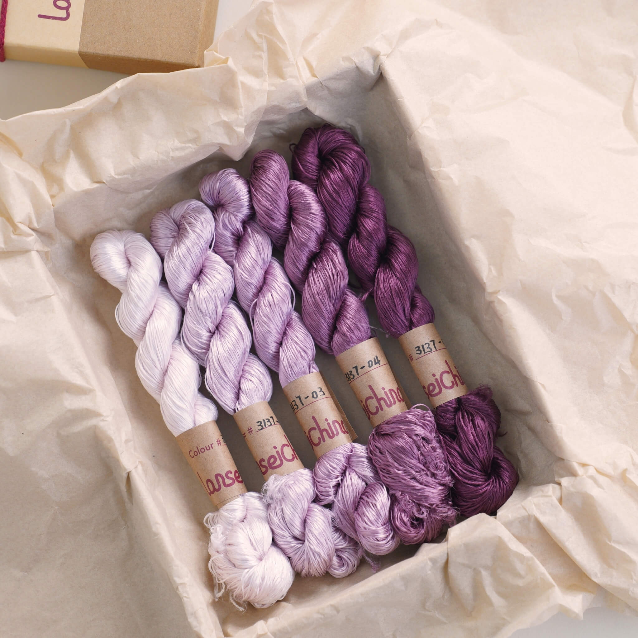 Untwisted Mulberry Silk For Ronghua | Colour #3137