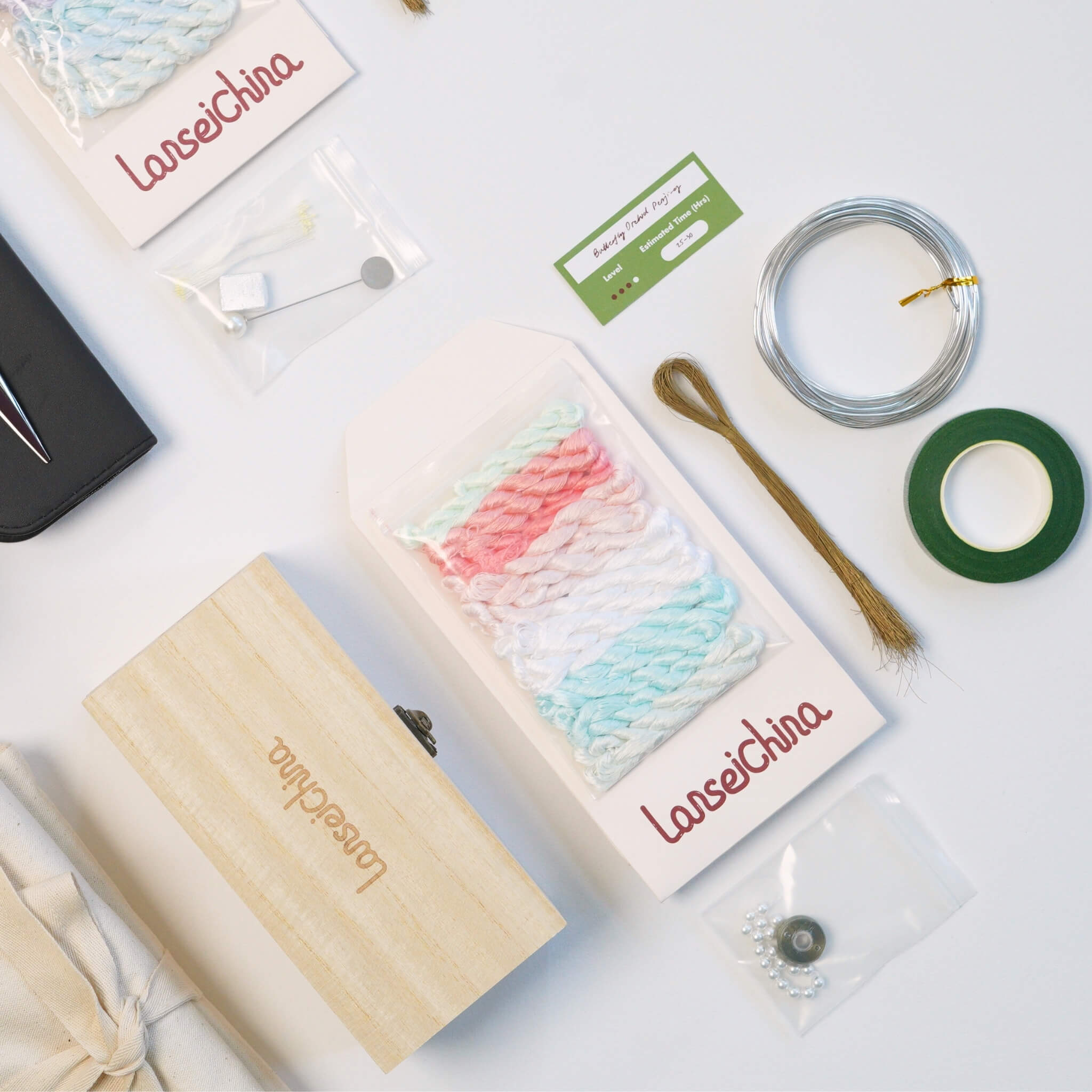 [Save 15%] A Big Treat for Crafty Hands | 2025 Christmas Edition