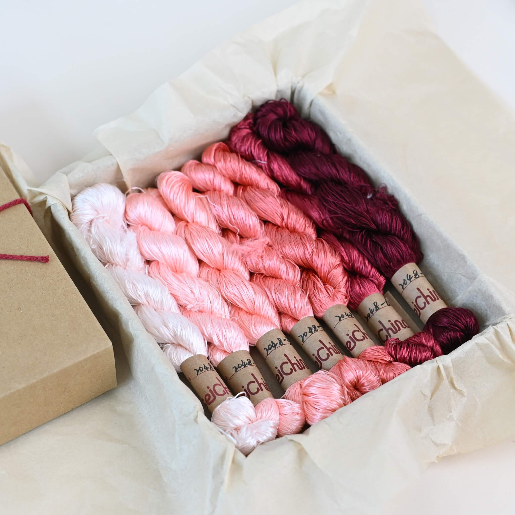 Untwisted Mulberry Silk For Ronghua | Colour #2048