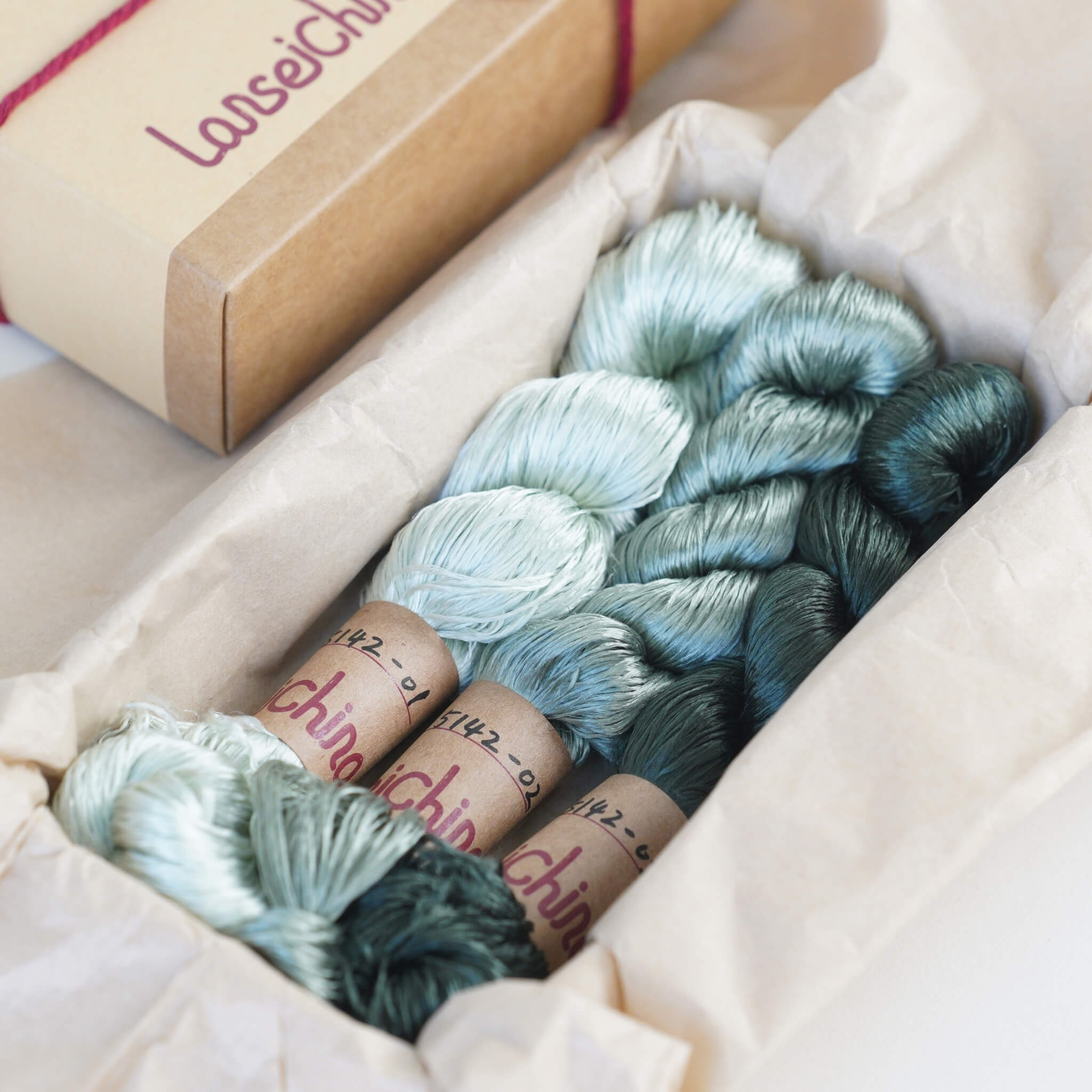 Untwisted Mulberry Silk For Ronghua | Colour #5142