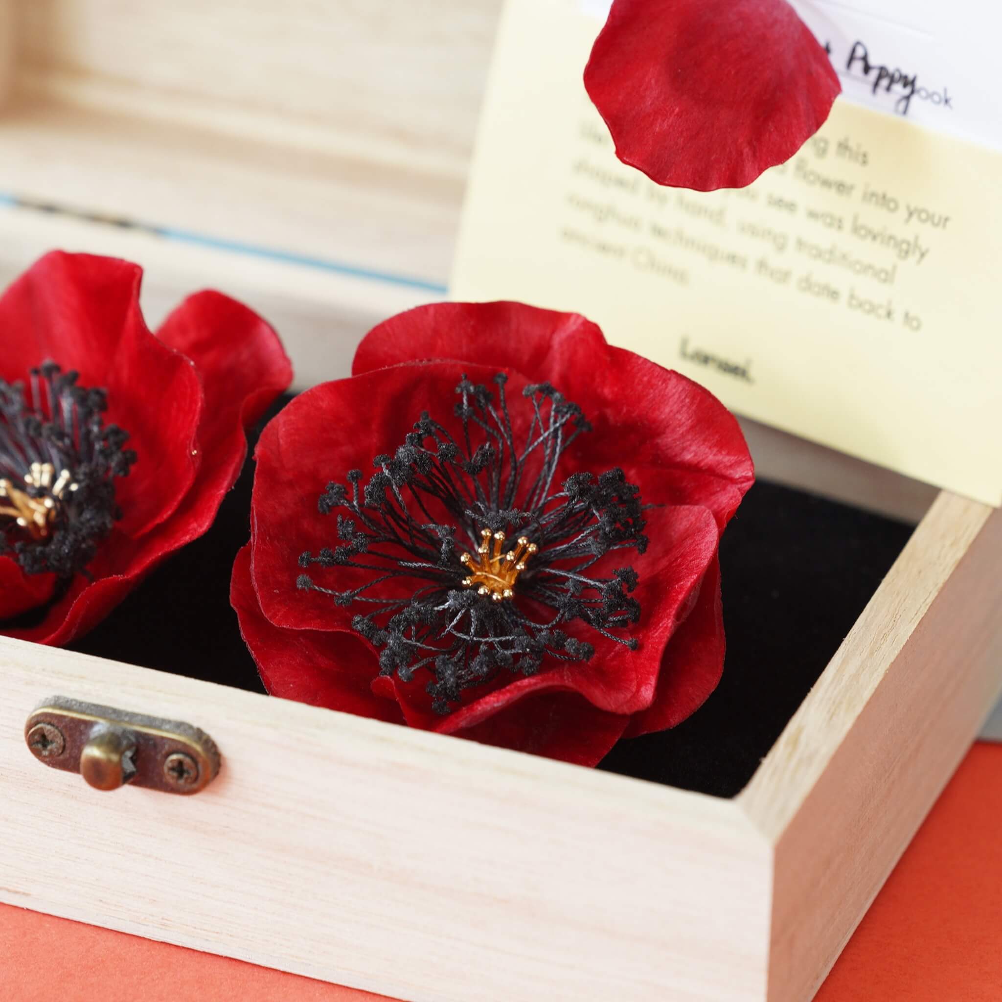 Handmade Ronghua Earrings |August Poppies
