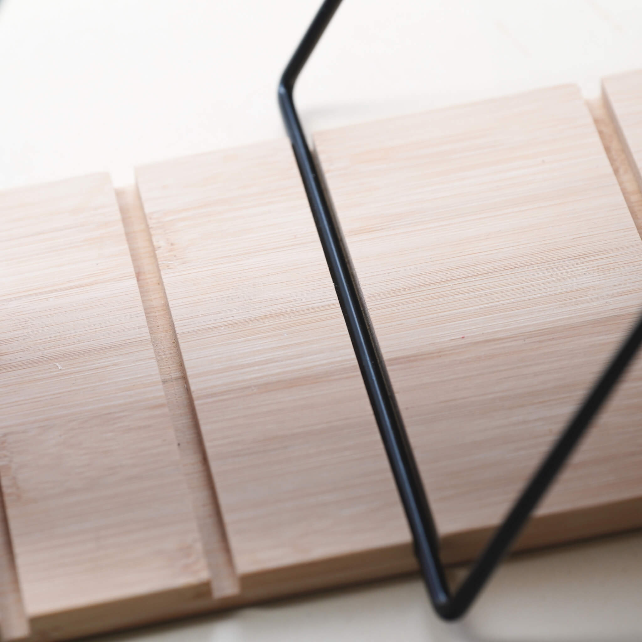 Ronghua Stand with Superior Stability|Bamboo