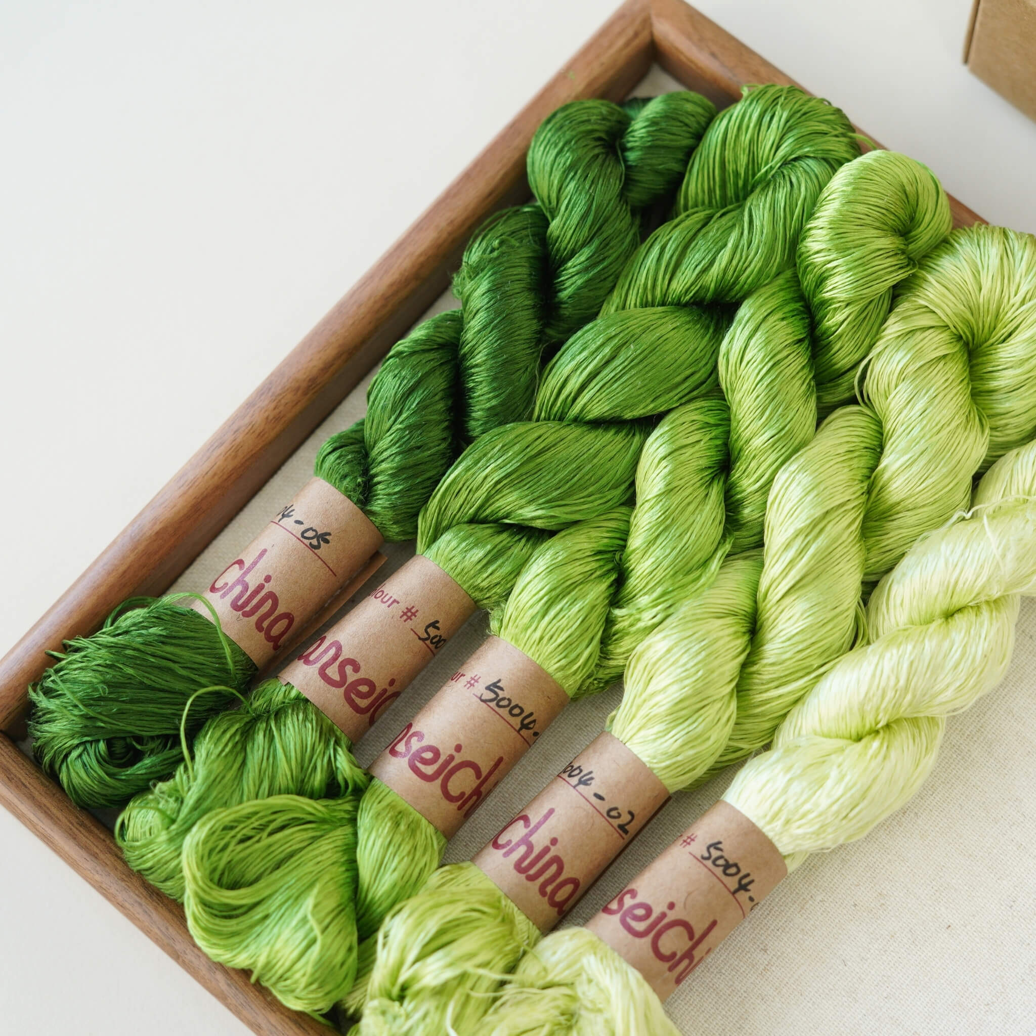 Untwisted Mulberry Silk For Ronghua | Colour #5004