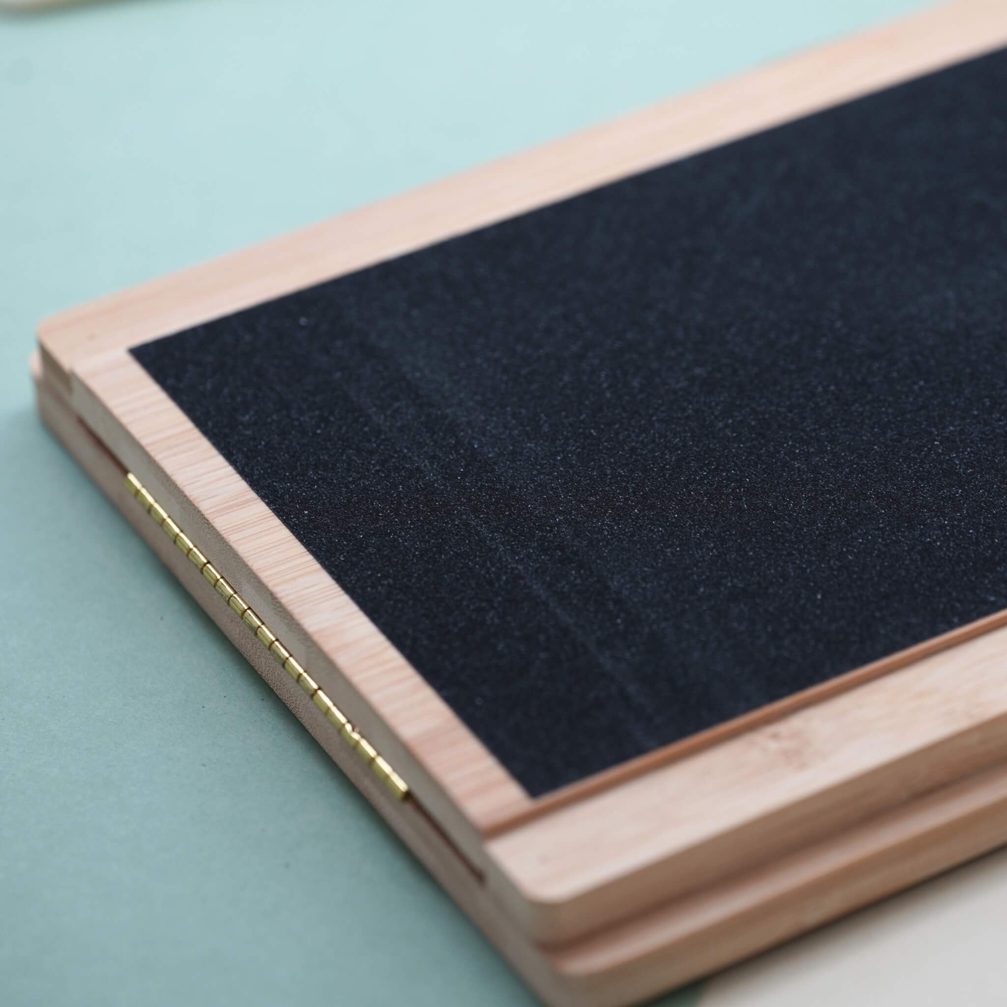 Ronghua Stand with Superior Stability|Bamboo